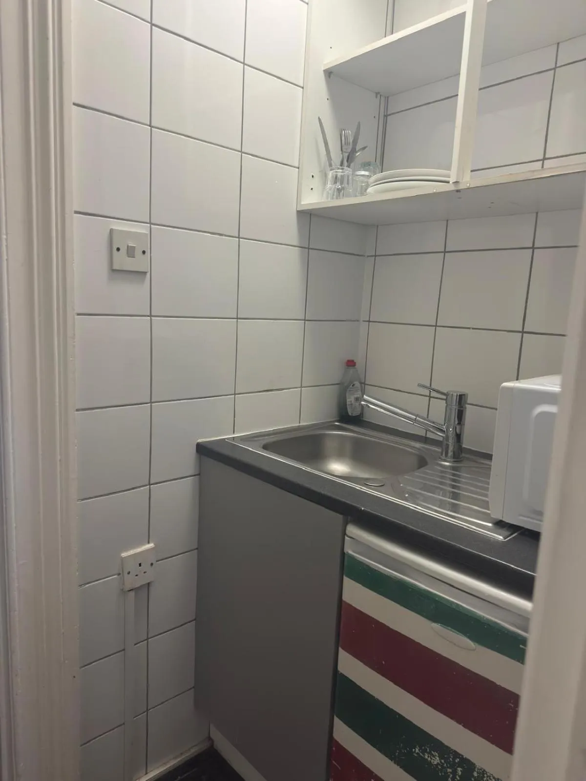 Kitchen or kitchenette in Anwar House