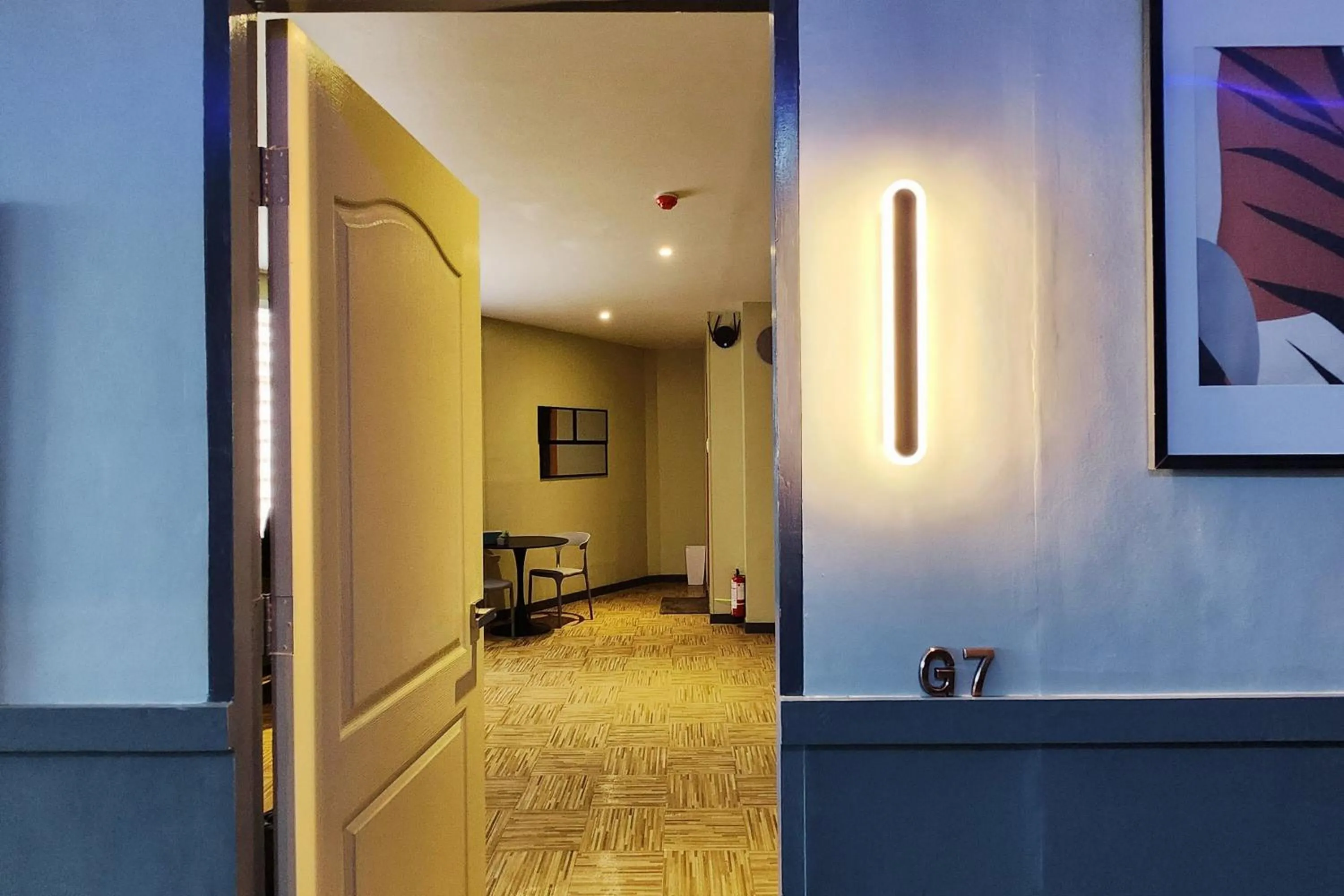 Freddo Studio Apartelle