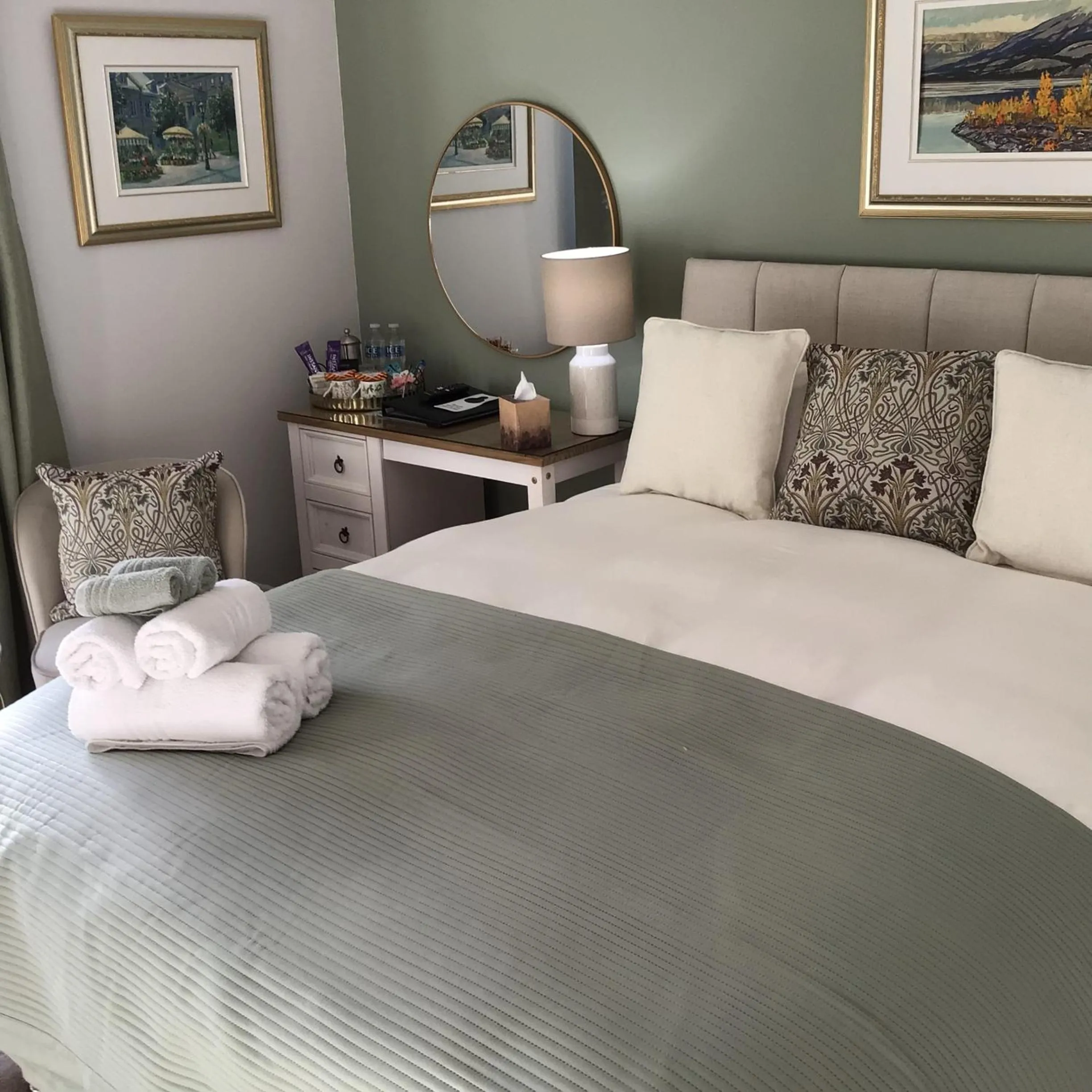 Bedroom, Bed in Castlecroft Bed and Breakfast