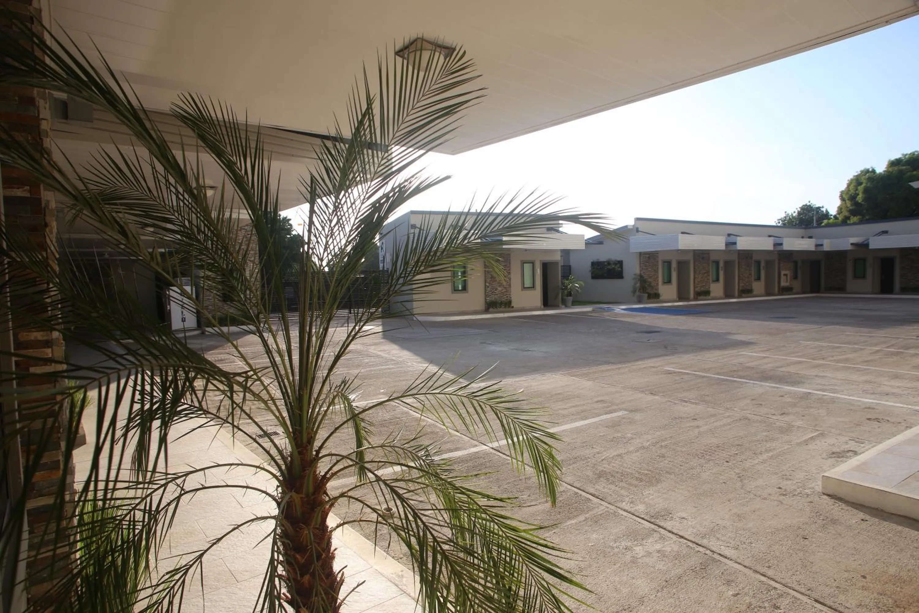 Patio in Aranjuez Hotel & Suites