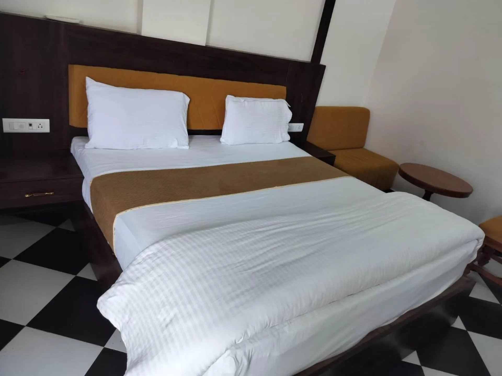 Bed in DHANWA RESORT, A UNIT OF SATKAR HOTEL AND RESORTs