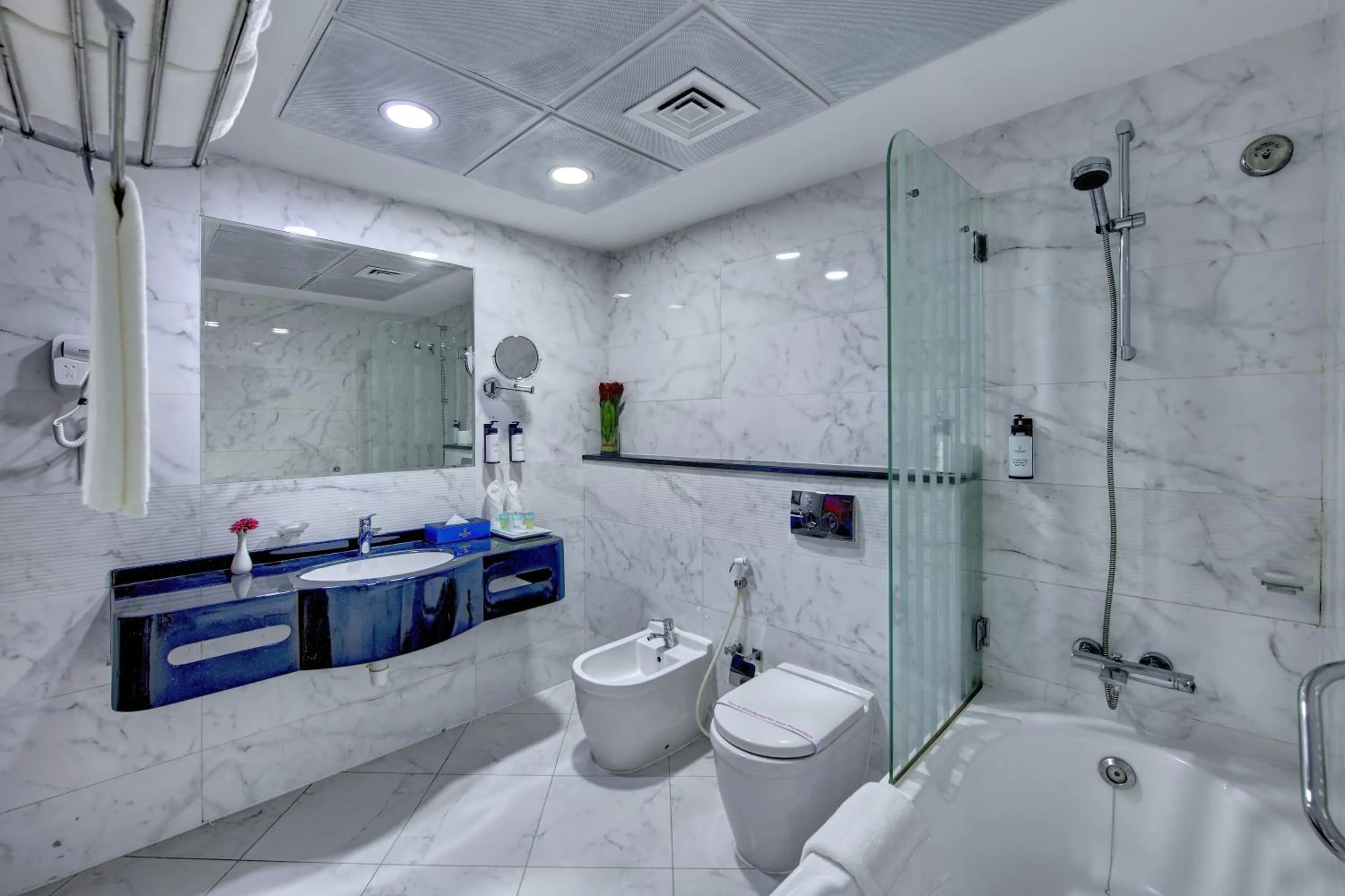 Bathroom in City Stay Hotel Expo Centre