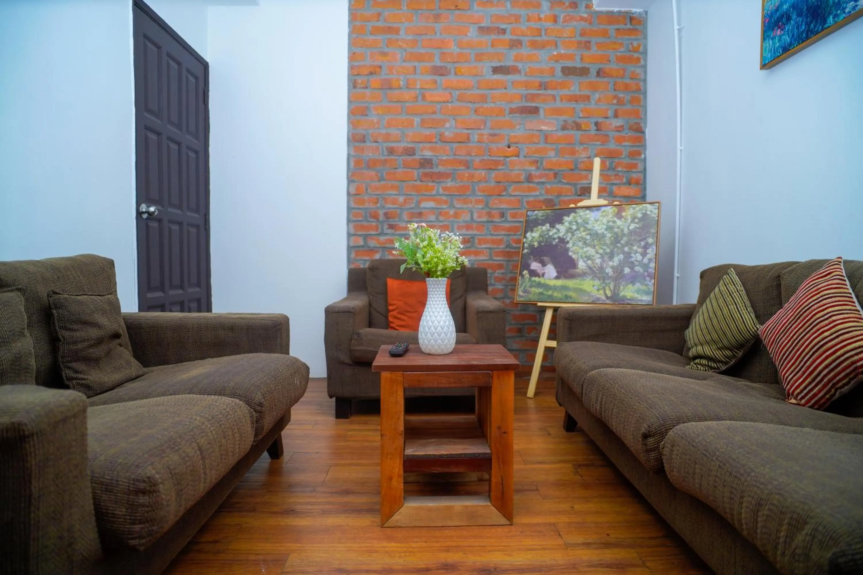 Seating area in Redstone Boutique Hotel Kuala Lumpur