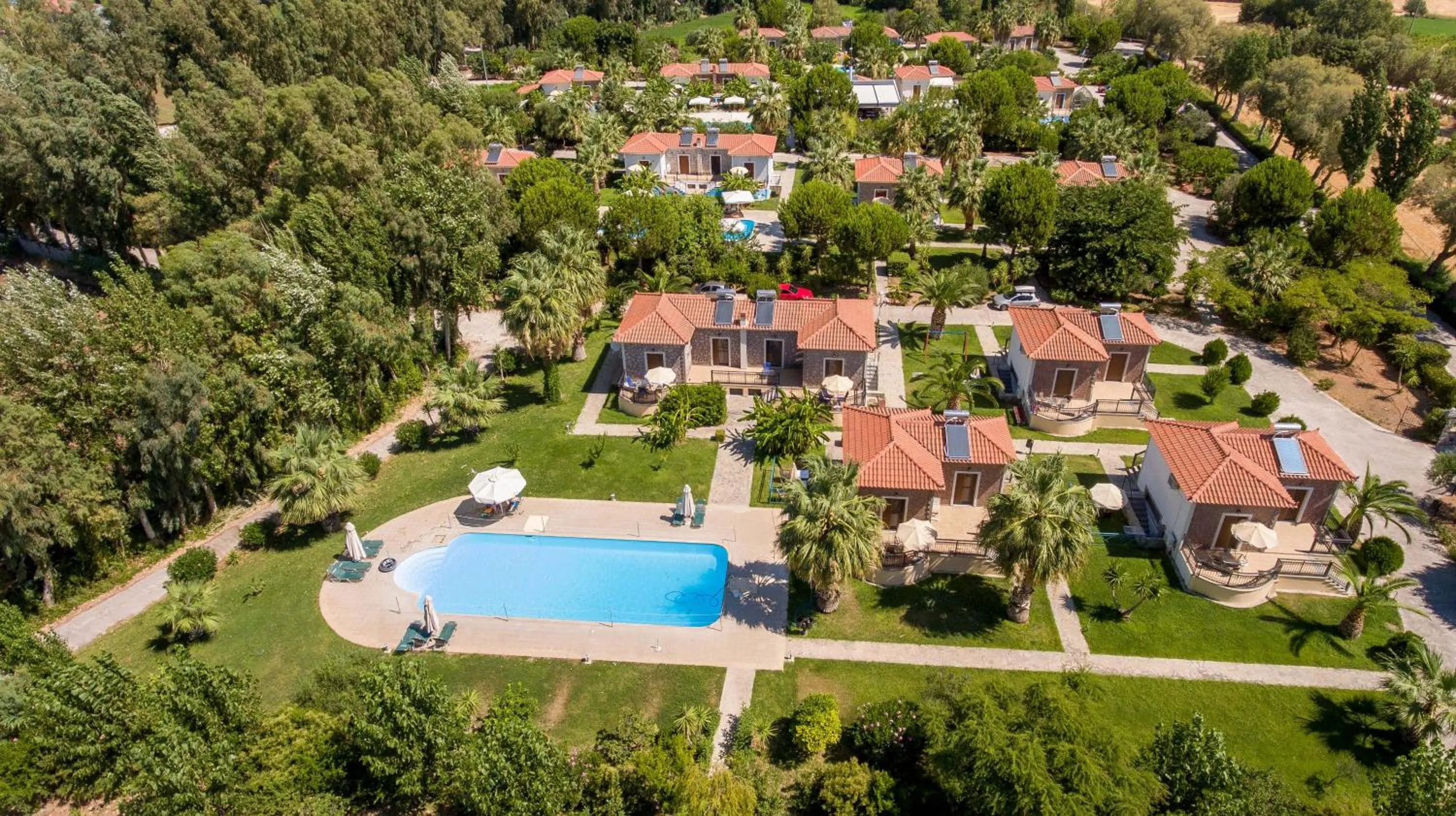 Property building in Kalloni village apartments