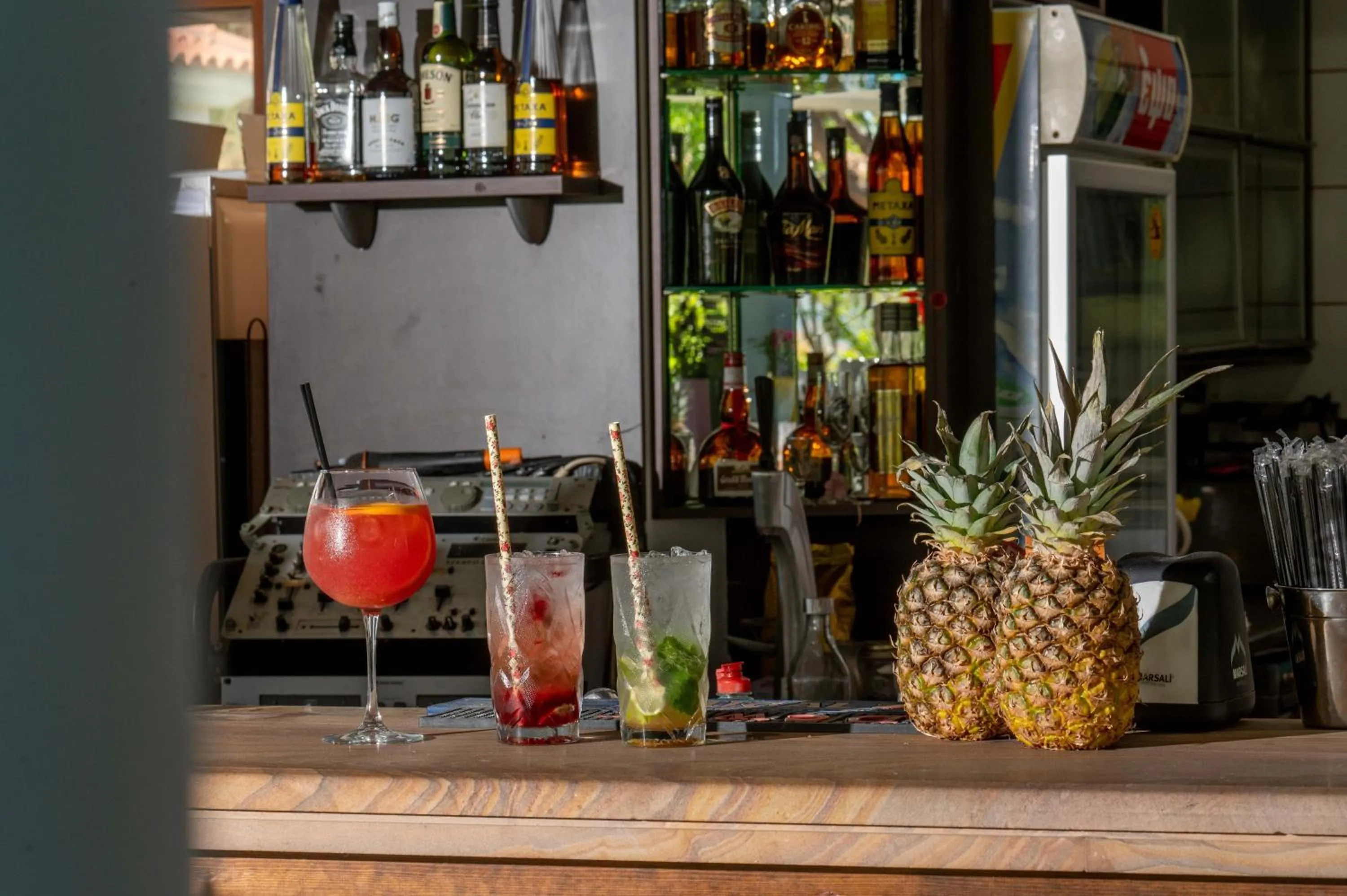 Restaurant/places to eat in Kalloni village apartments