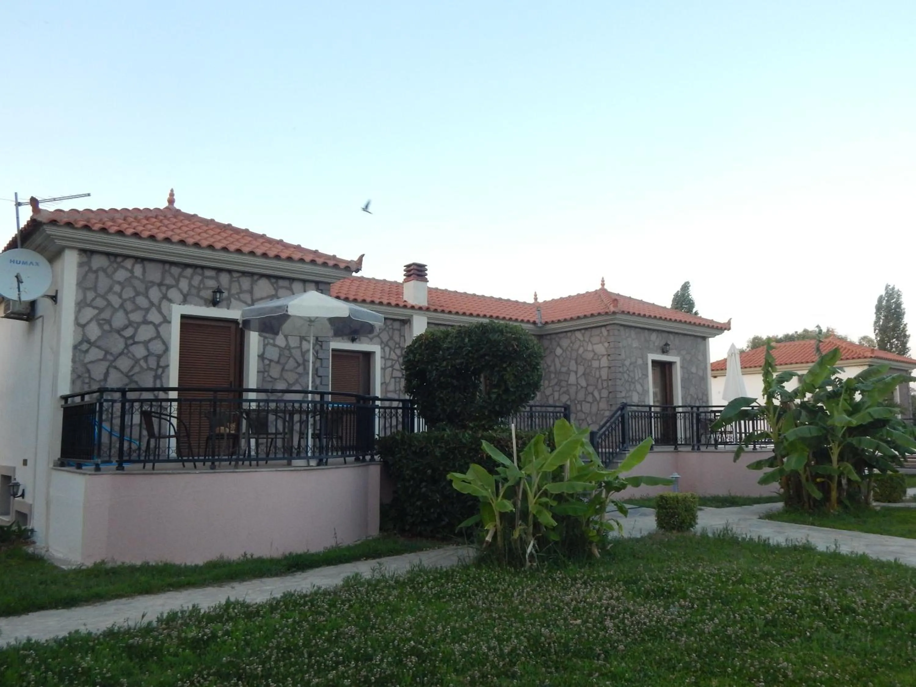Property building in Kalloni village apartments