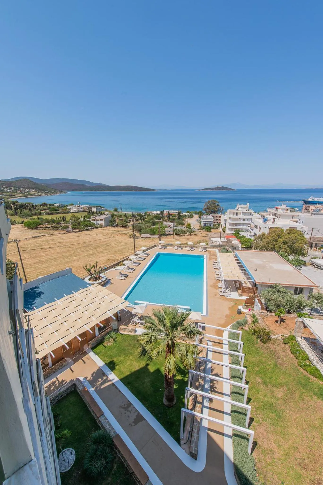Swimming pool in Marmari Bay Hotel
