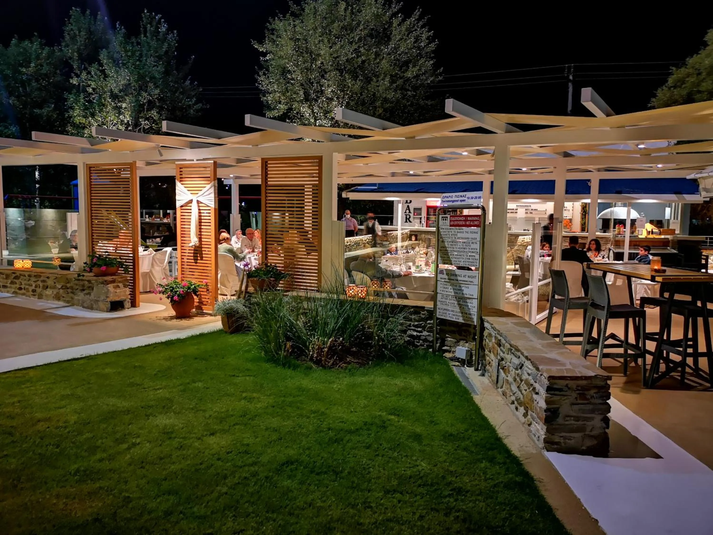 Restaurant/places to eat in Marmari Bay Hotel