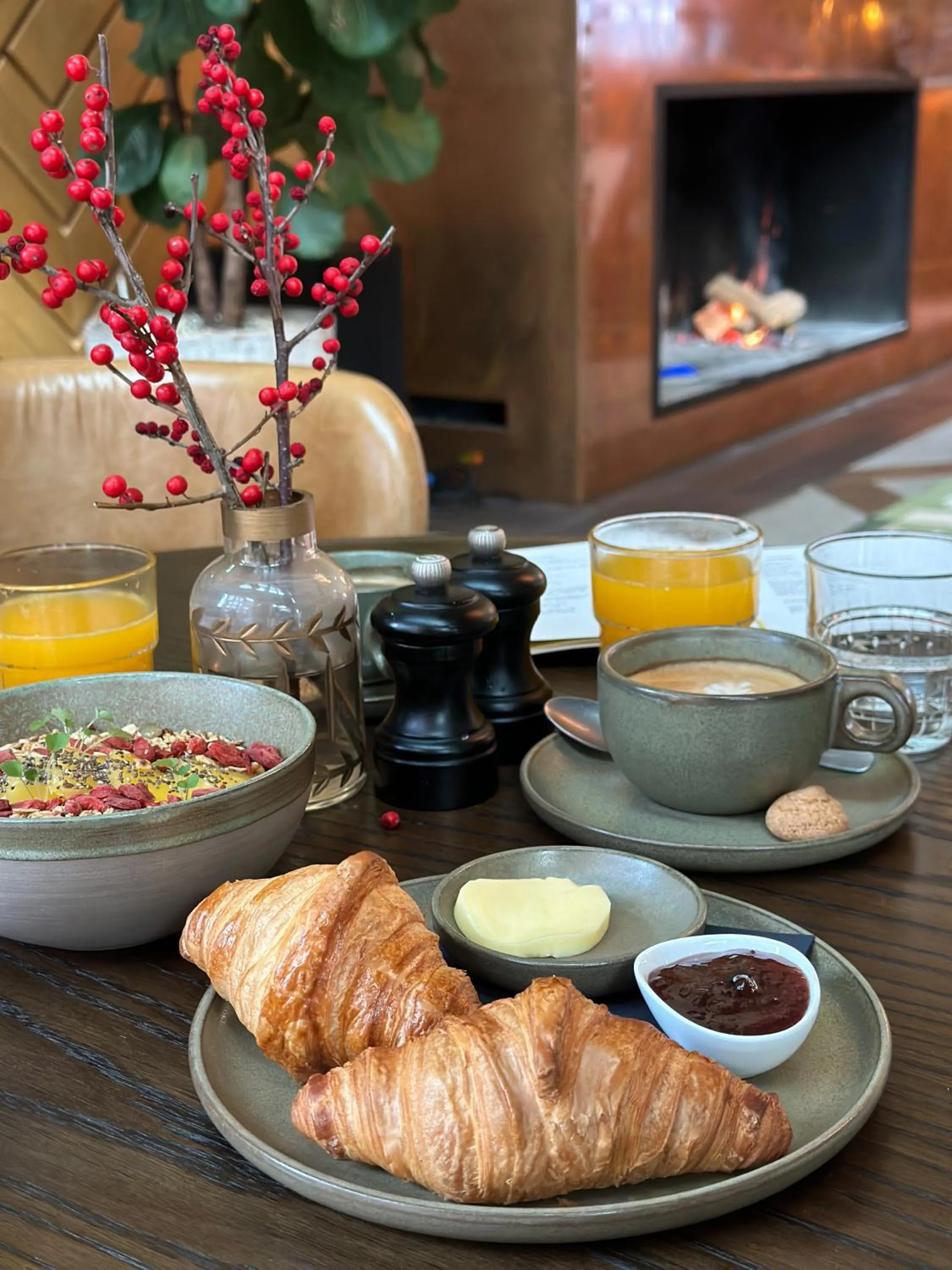 Breakfast in The July - London Victoria