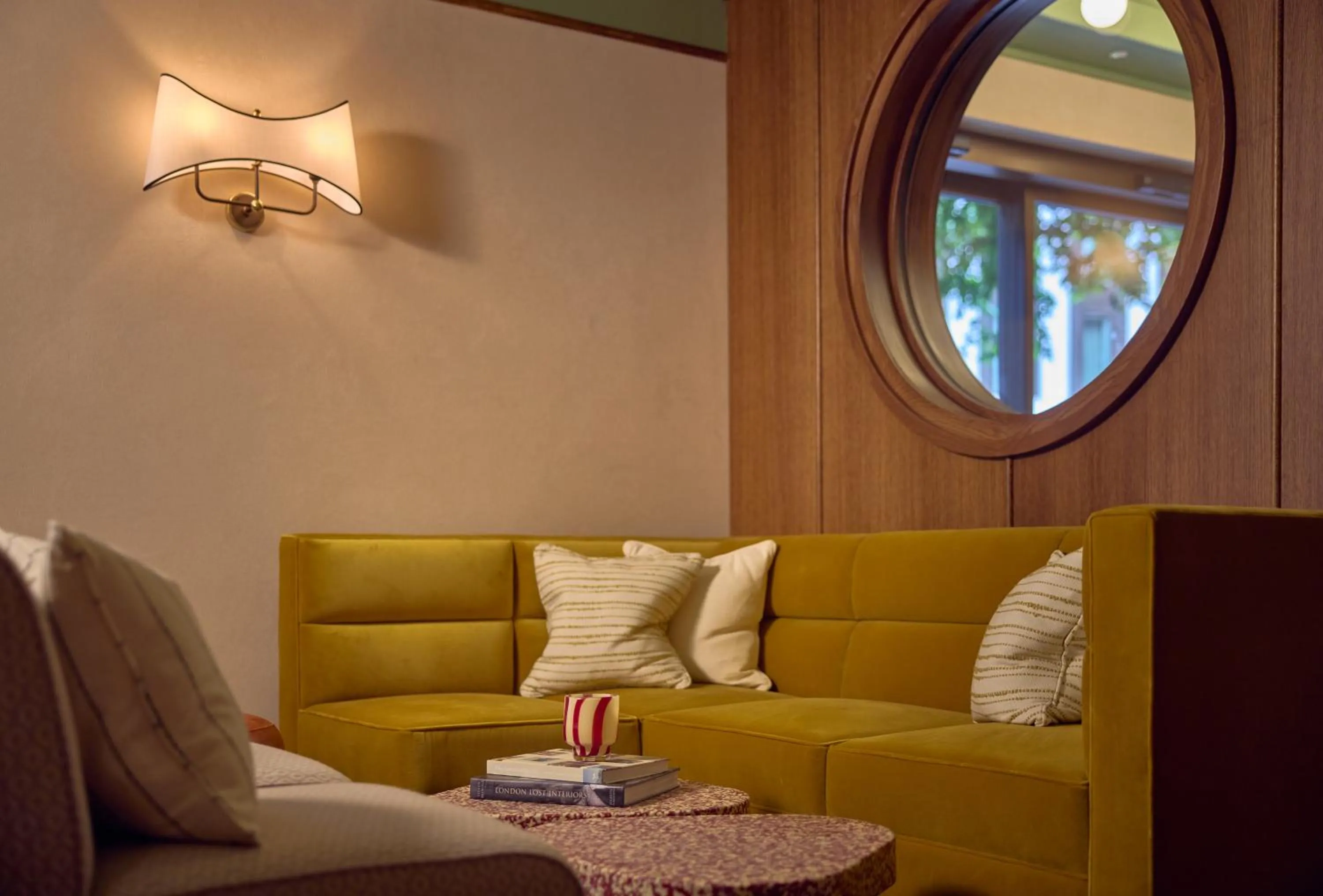 Lobby or reception in The July - London Victoria