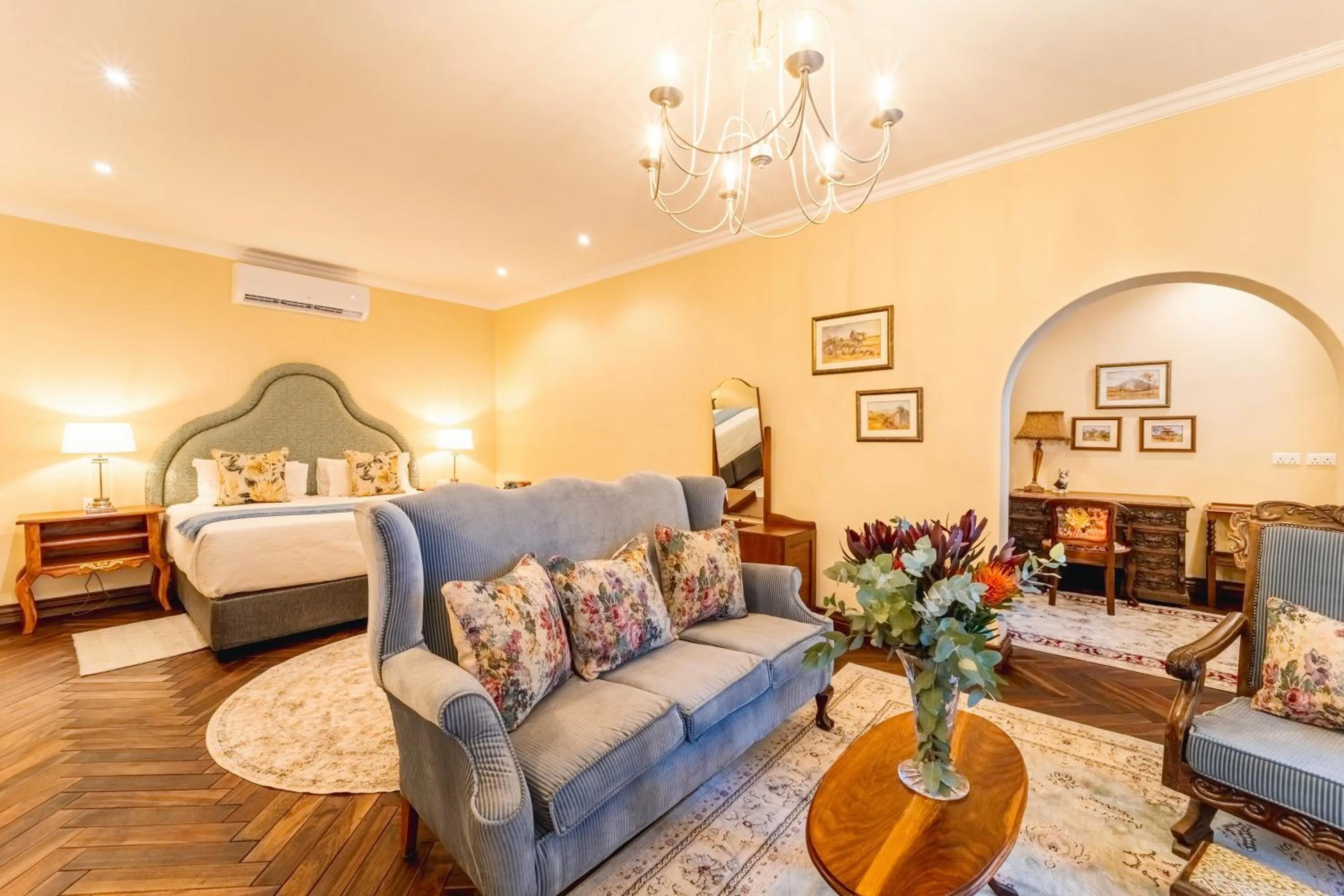 Bed in The Victorian Manor