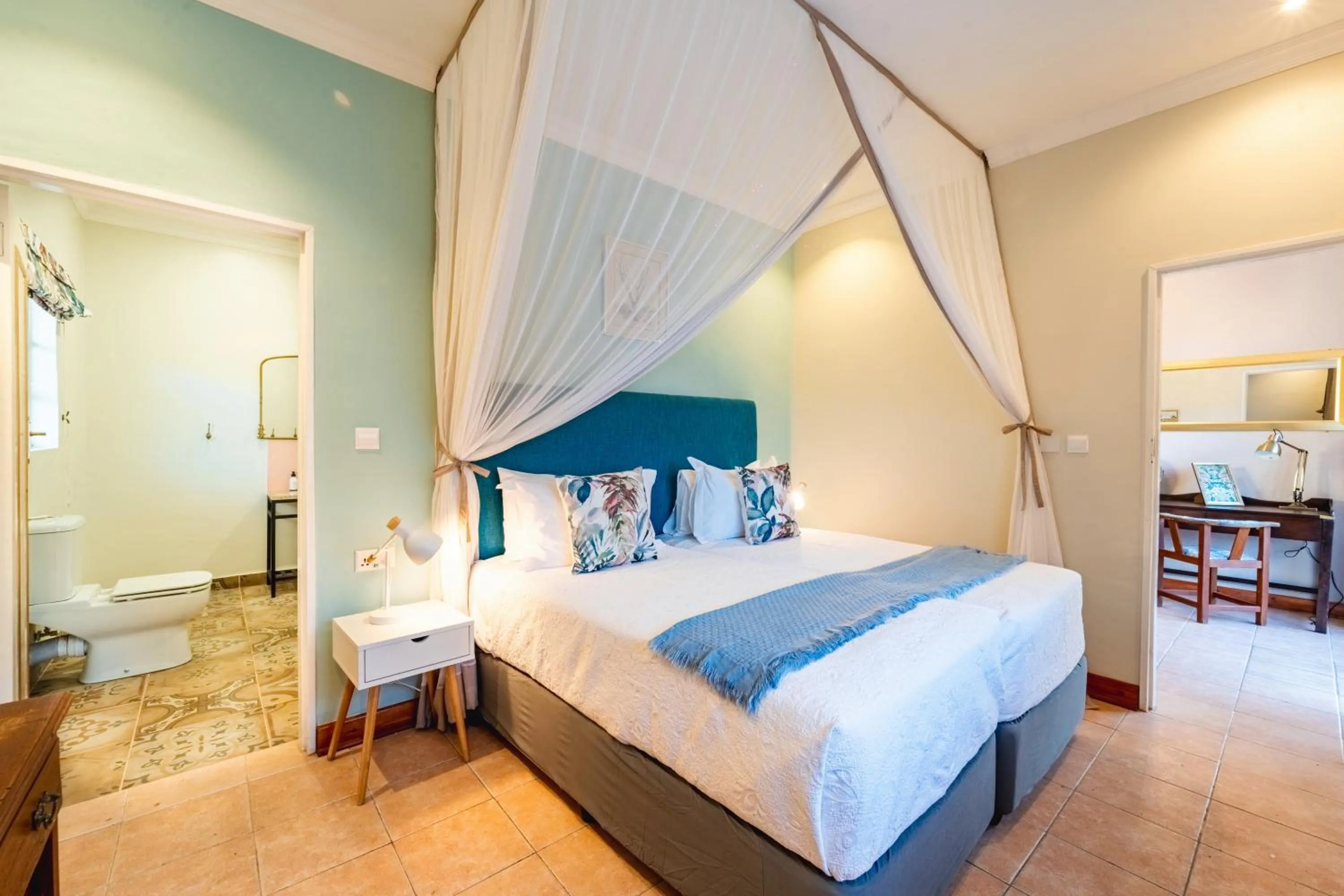 Bedroom, Bed in The Victorian Manor