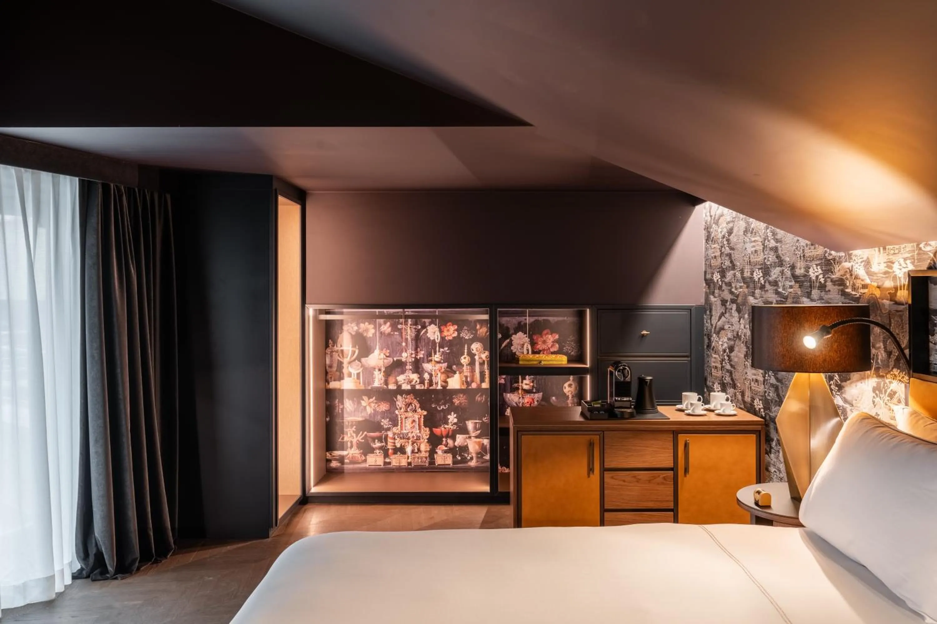 Photo of the whole room, Bed in The Goethe Hotel - Small Luxury Hotels of the World