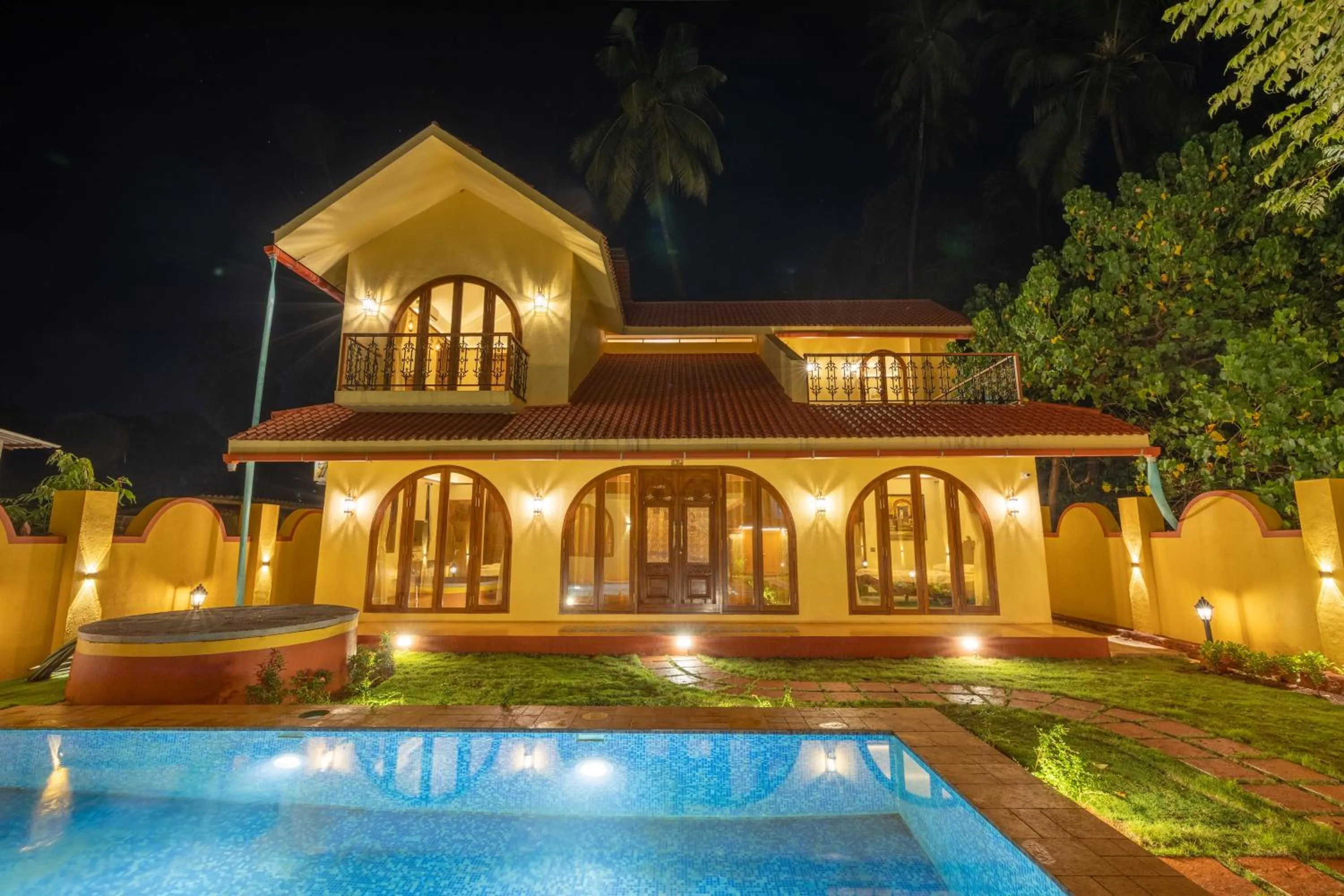 Ishaan Holiday Home