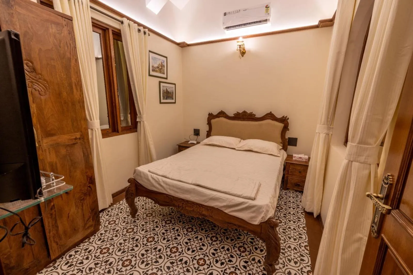 Bedroom, Bed in Ishaan Holiday Home