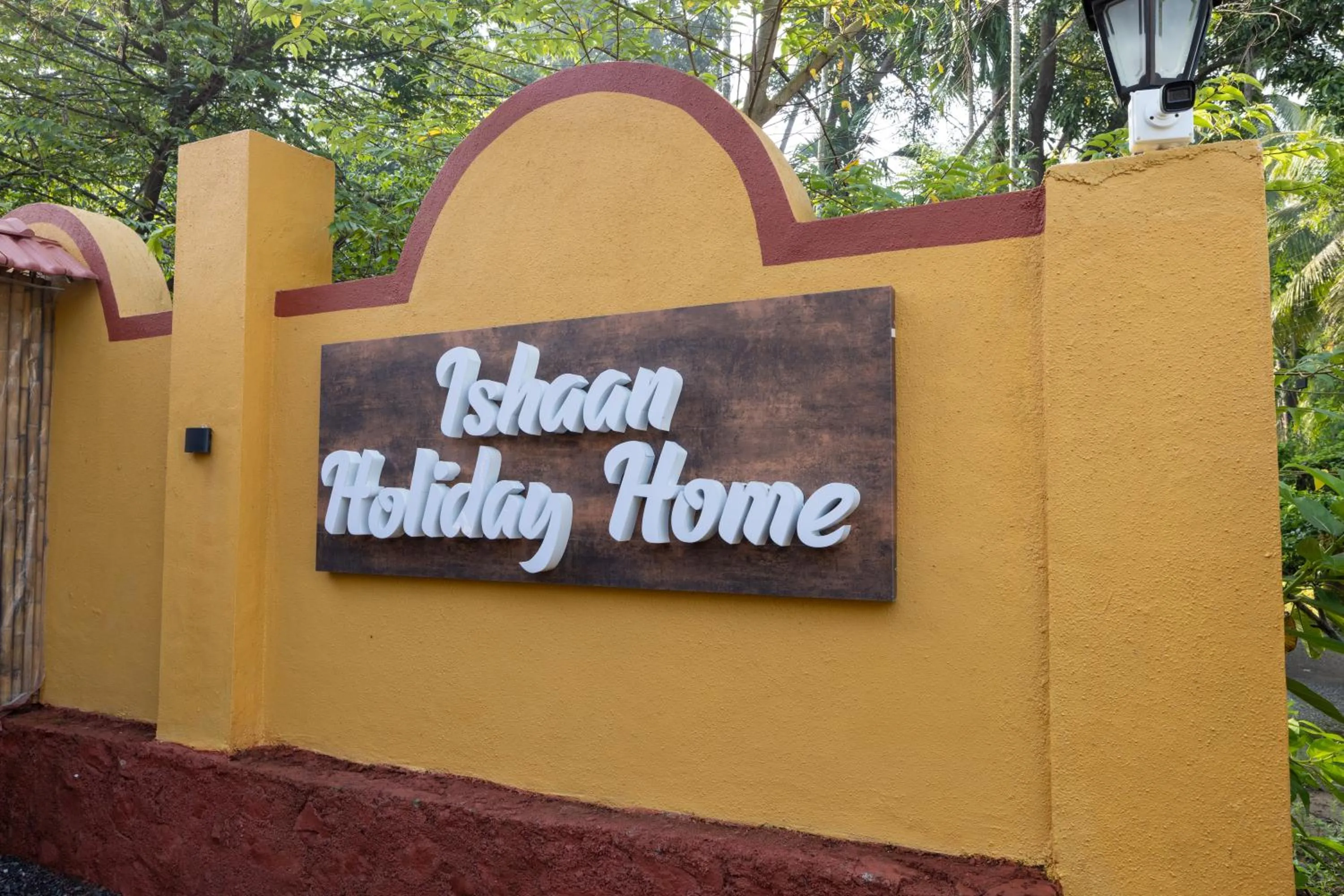 Ishaan Holiday Home