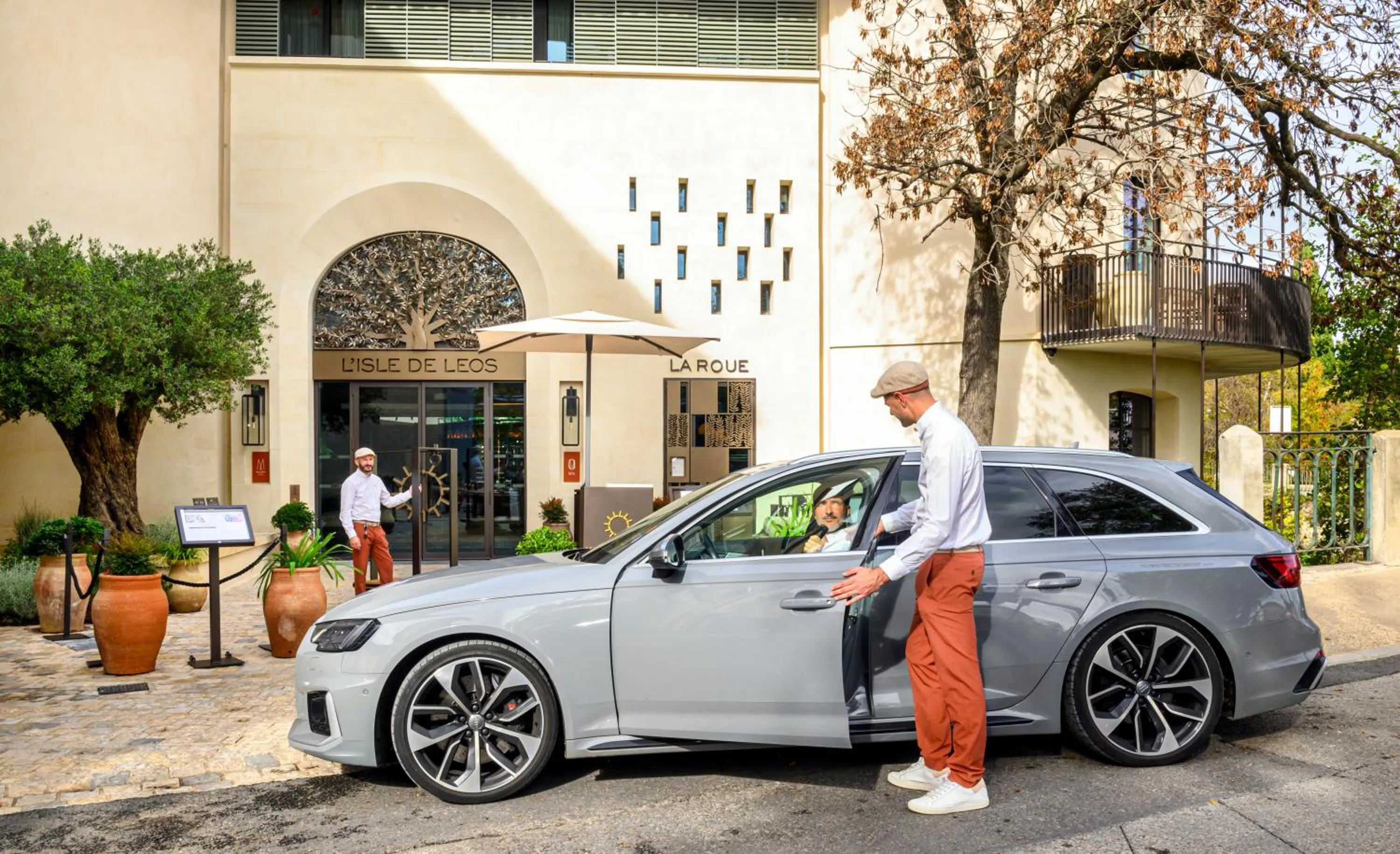 Parking in L'Isle de Leos Hotel & Spa - MGallery Collection