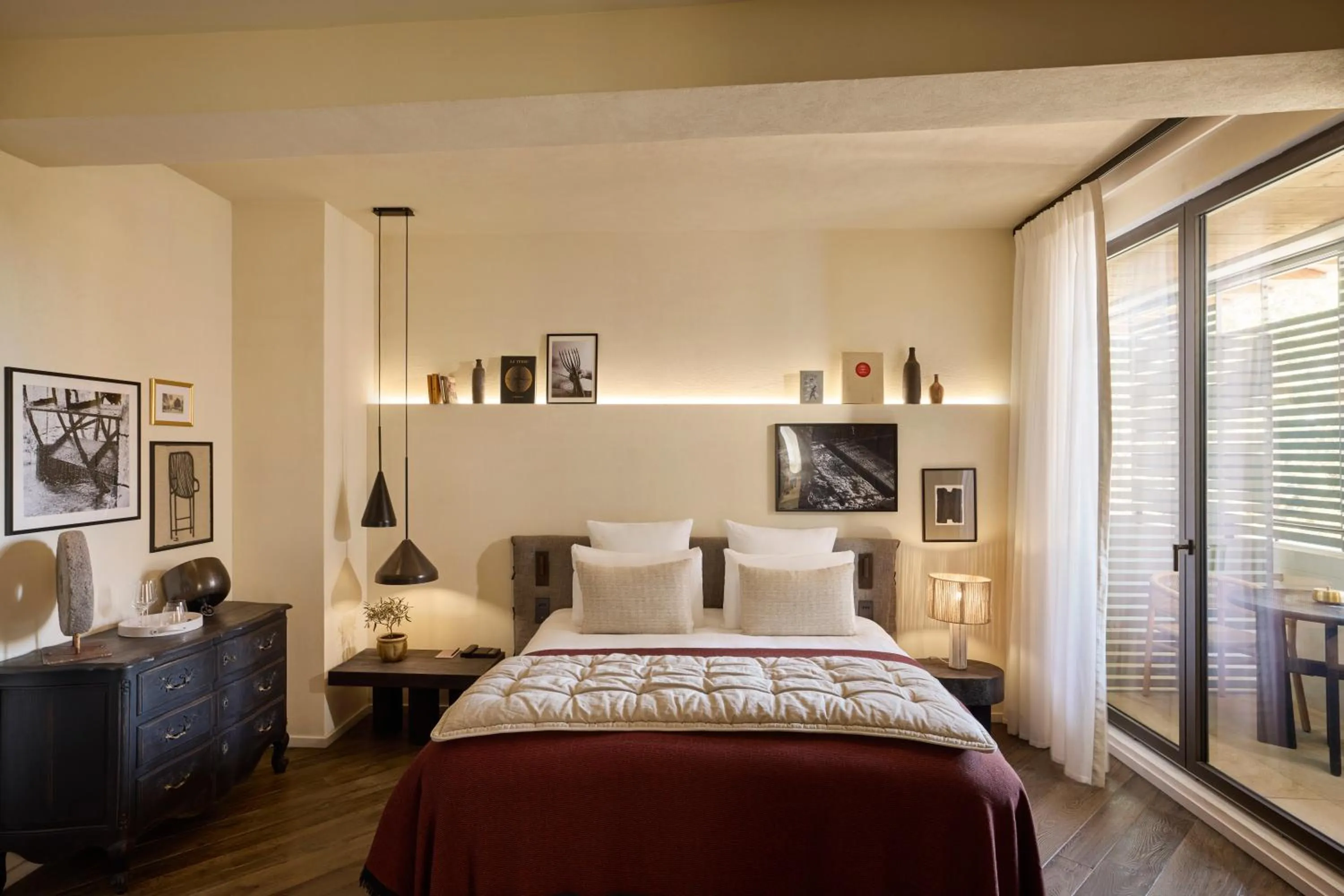 Bed in L'Isle de Leos Hotel & Spa - MGallery Collection