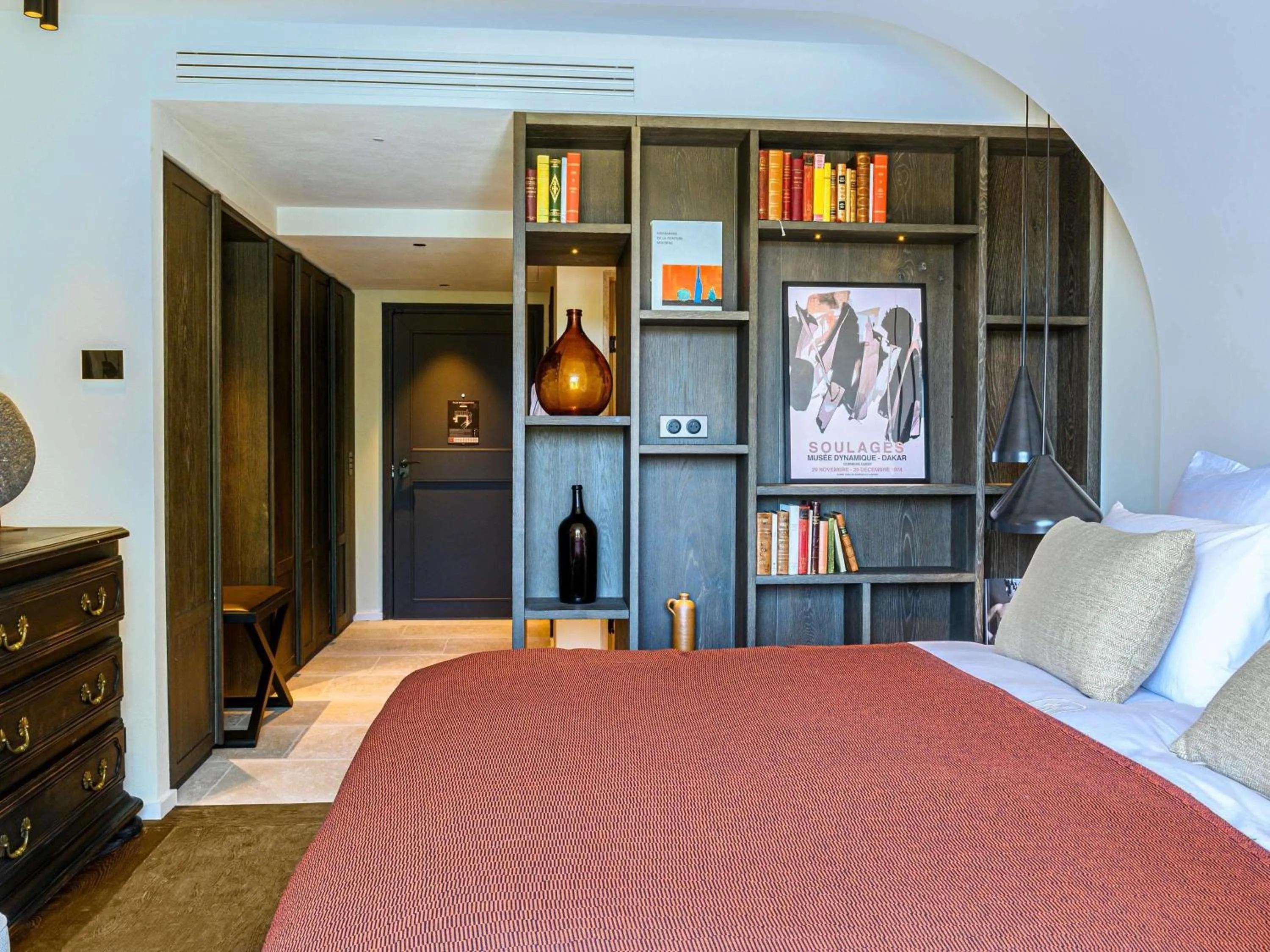 Bedroom, Bed in L'Isle de Leos Hotel & Spa - MGallery Collection