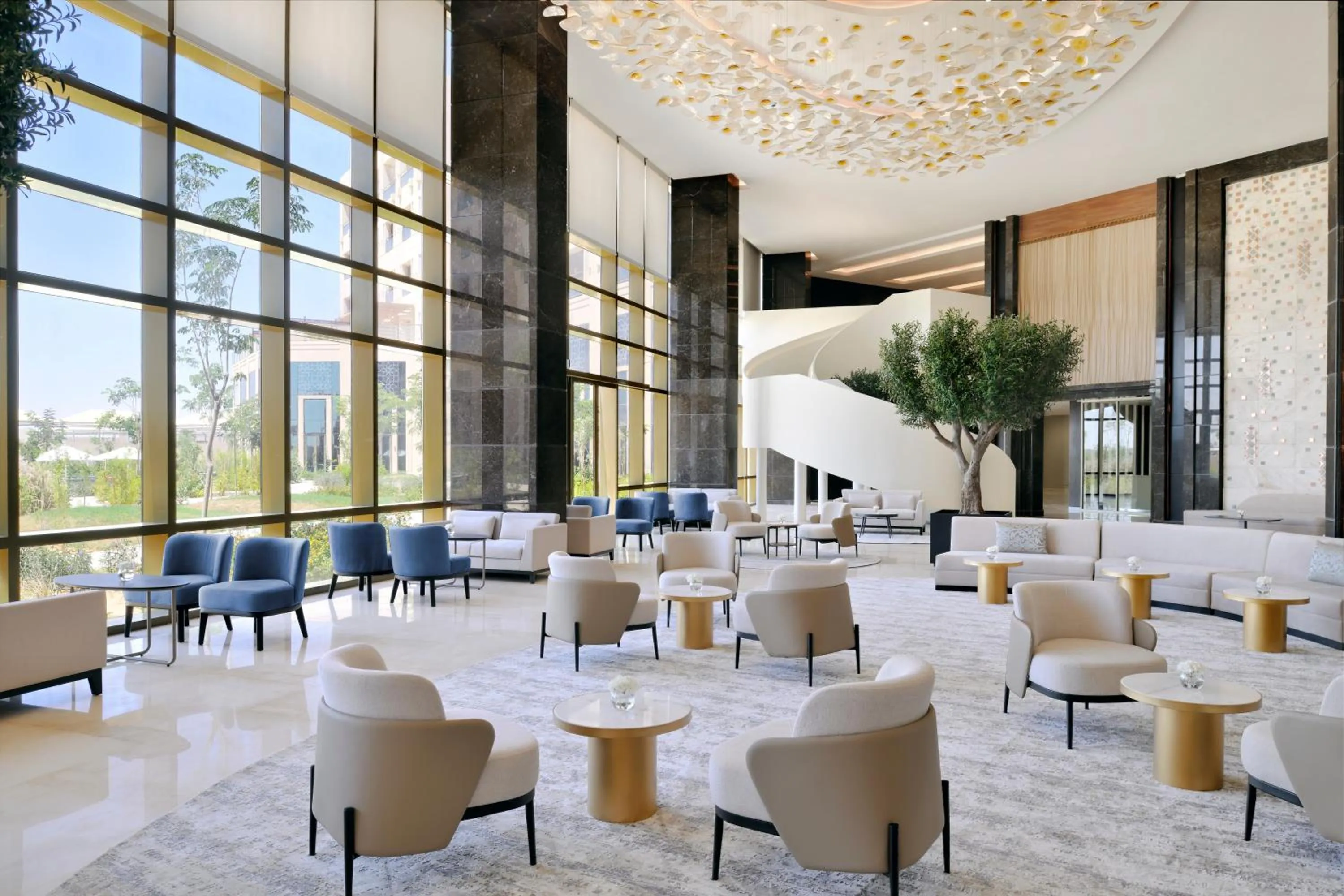 Lobby or reception in Mövenpick Hotel Waad Al Shamal