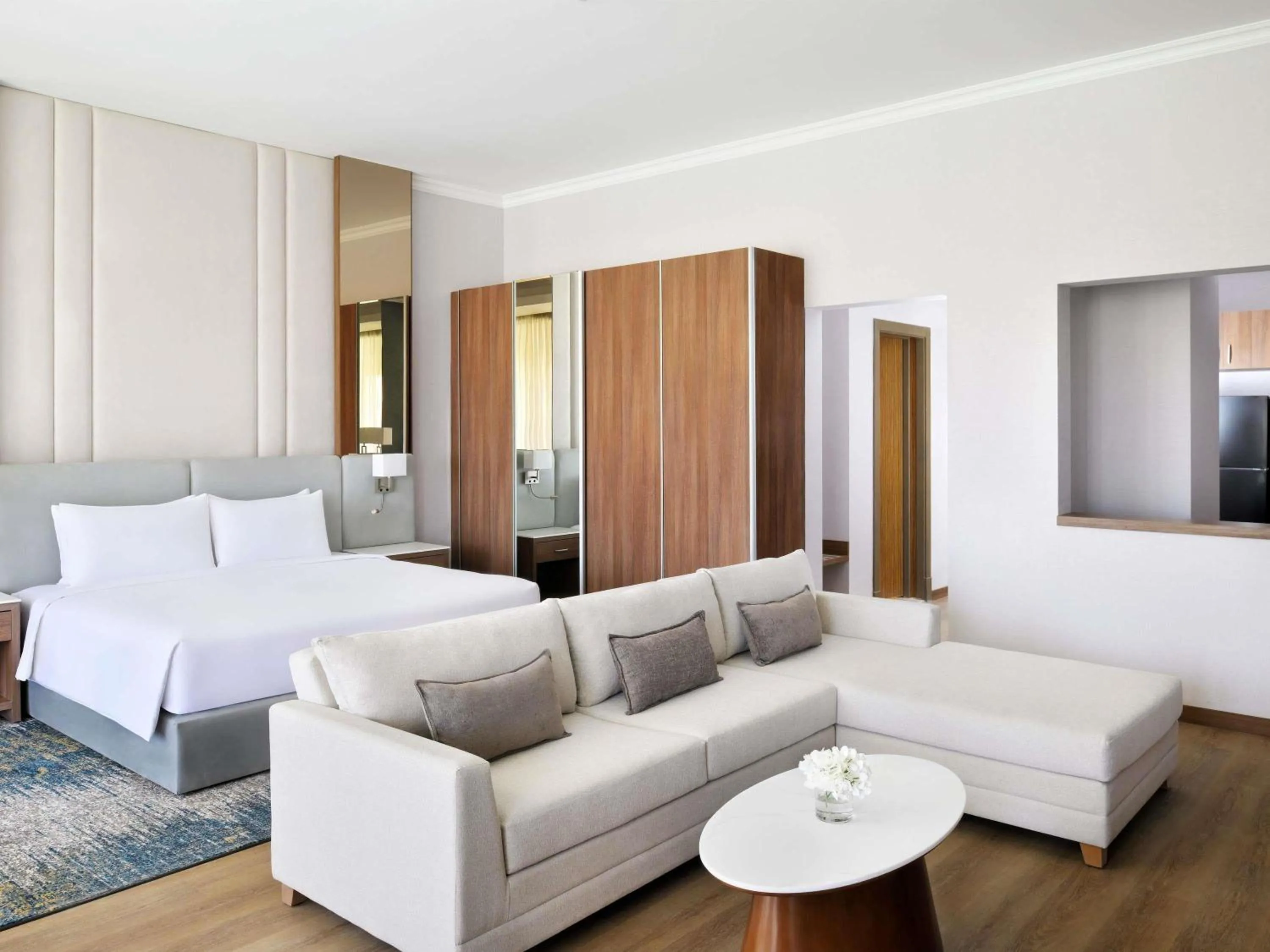 Bedroom, Bed in Mövenpick Hotel Waad Al Shamal