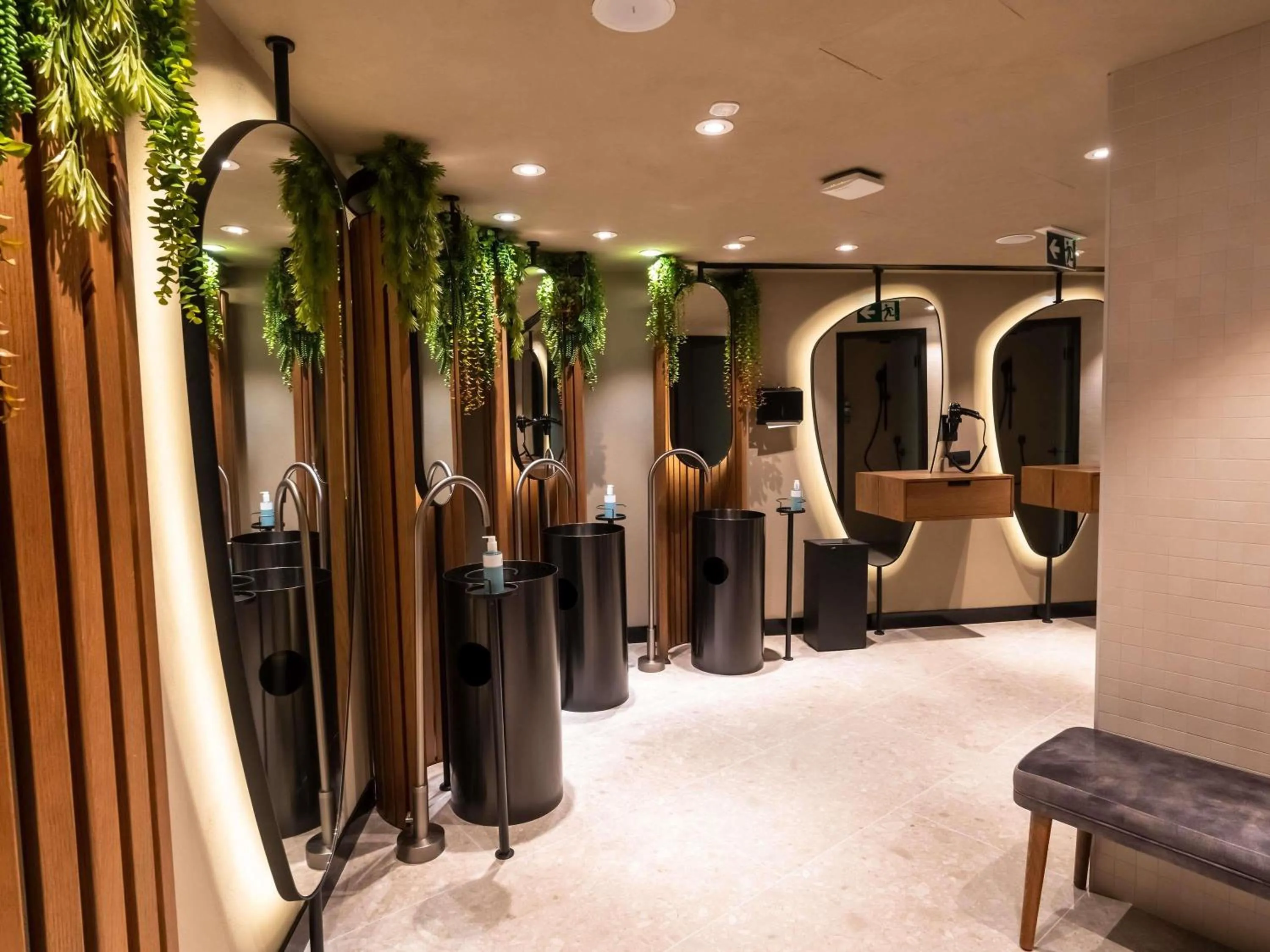 Fitness centre/facilities in Novotel Istanbul Bomonti