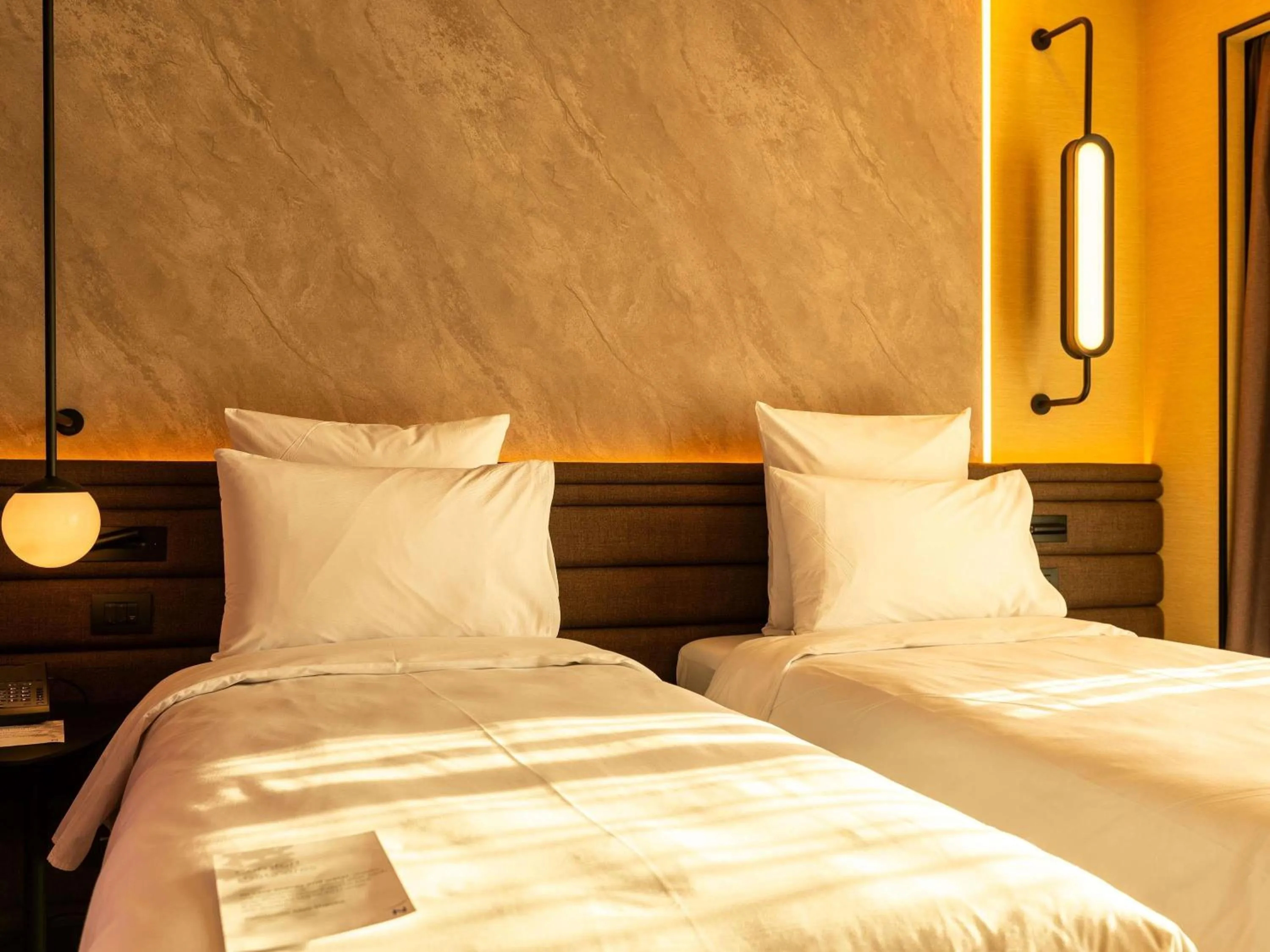 Bedroom, Bed in Novotel Istanbul Bomonti