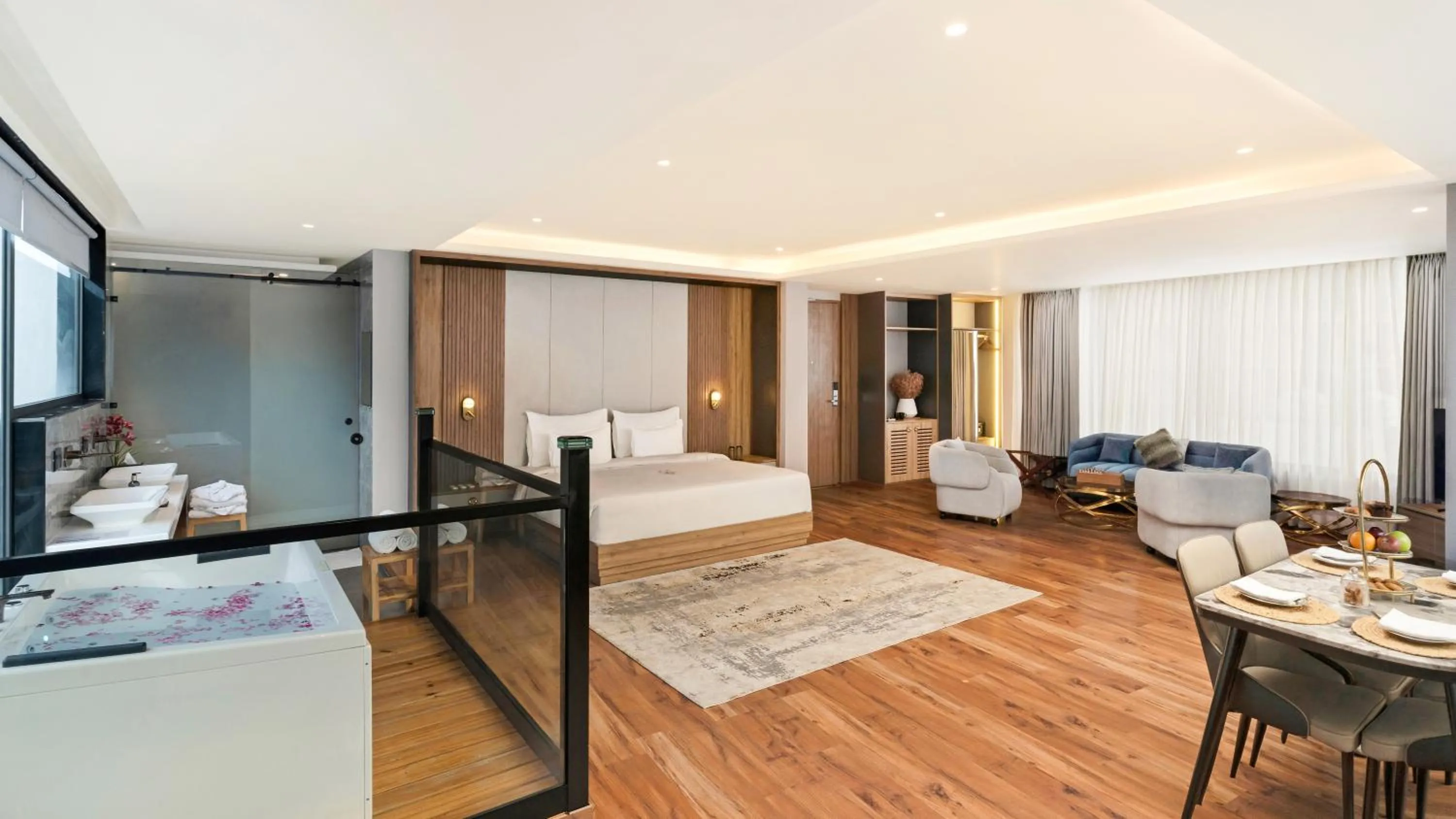 Bed in ZANA by the Ganges, Tapovan, Rishikesh