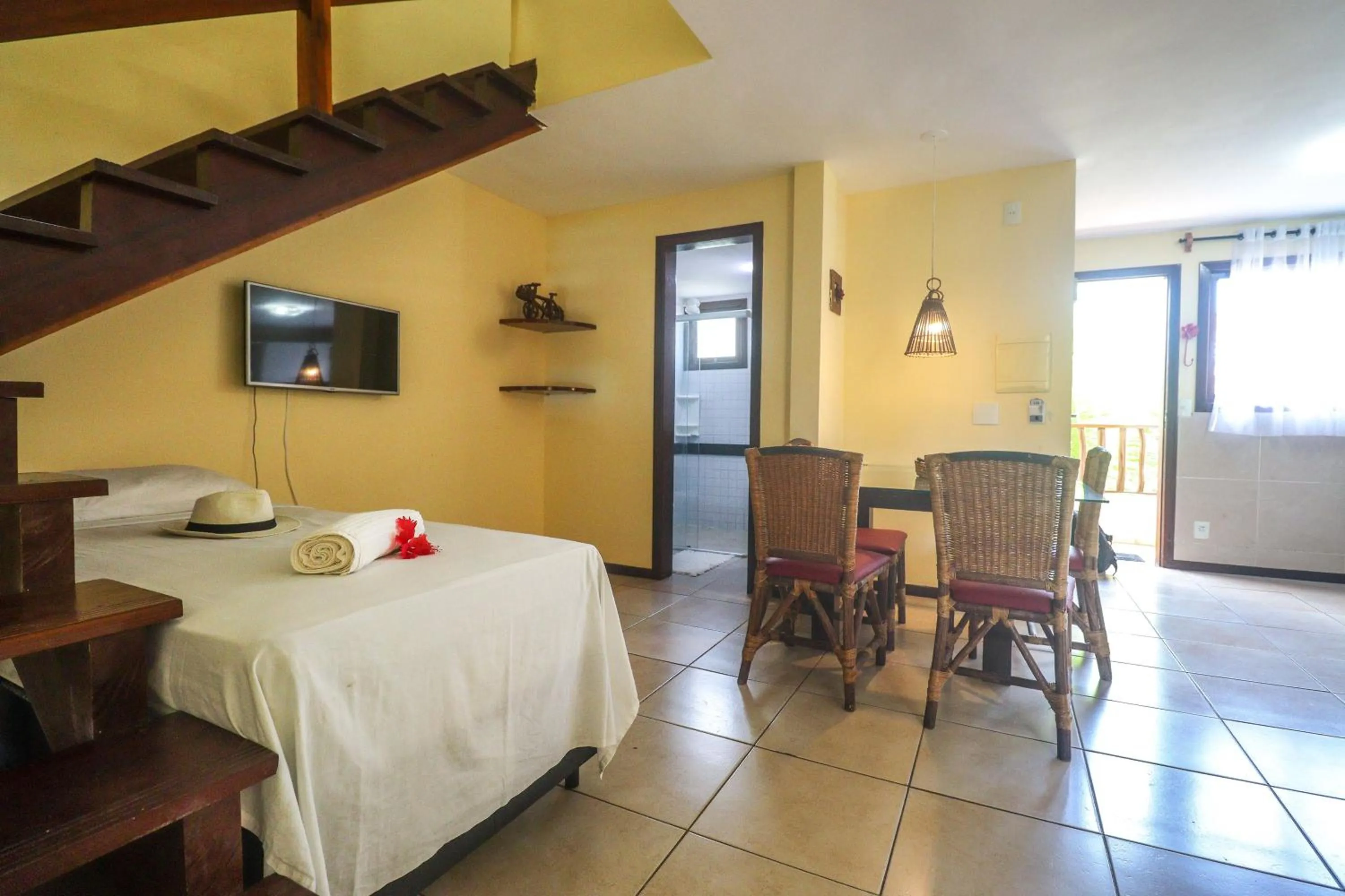 Bed in Solar Pipa by Pipa Centro