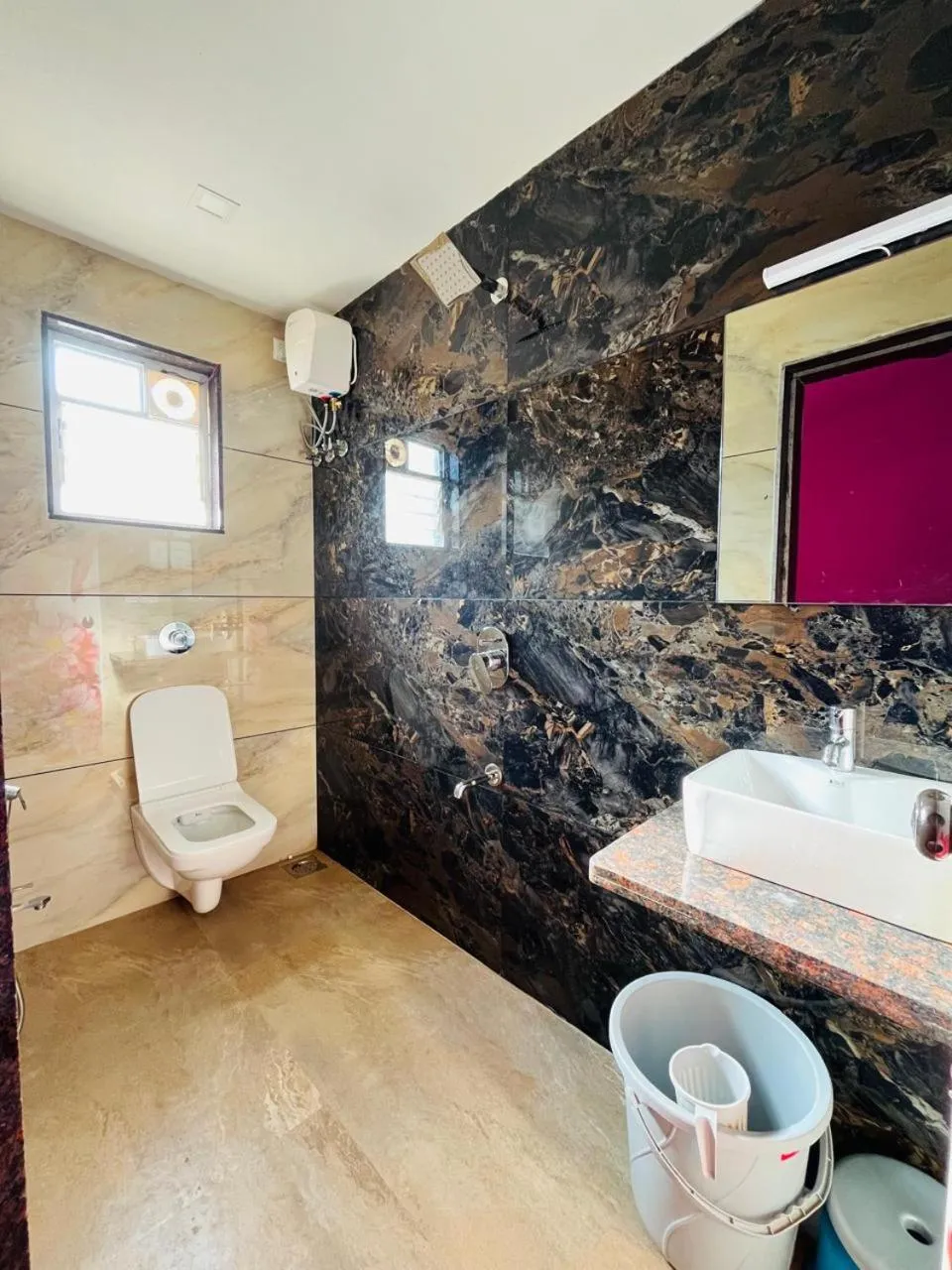 Toilet in Green Heaven River Side Resort and Villa