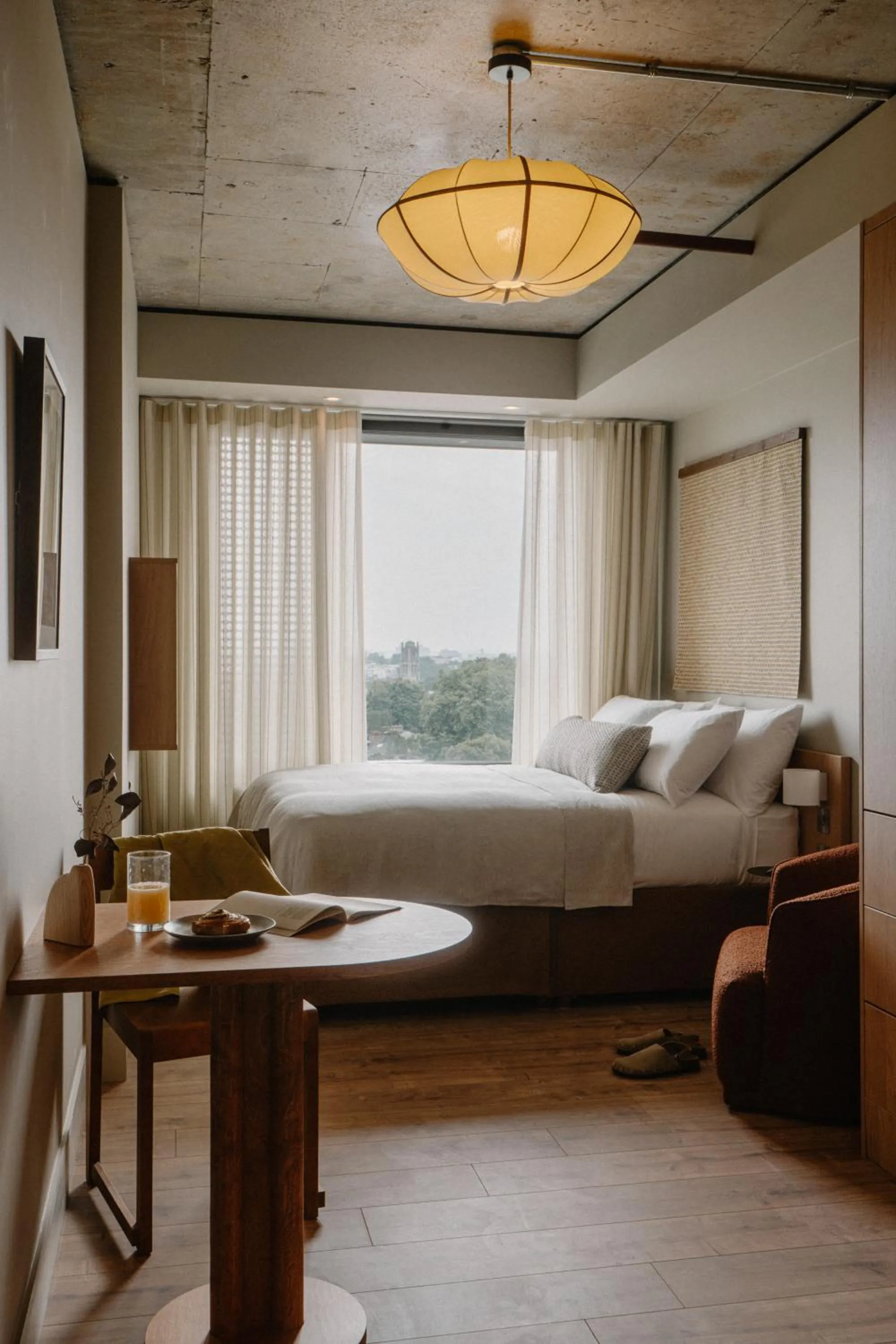 Bed in Mason & Fifth, Westbourne Park