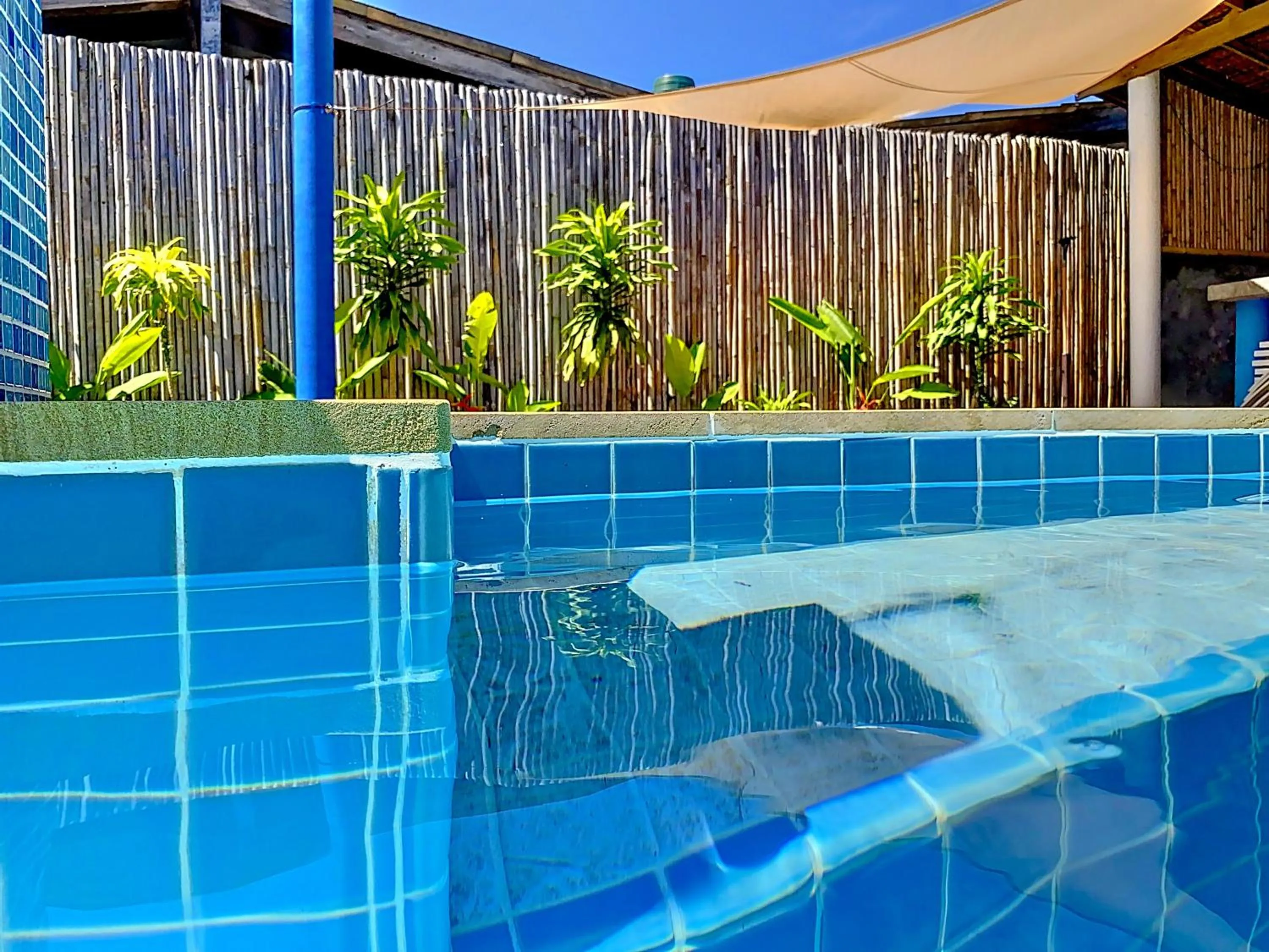 Swimming pool in Sunanta Bungalow