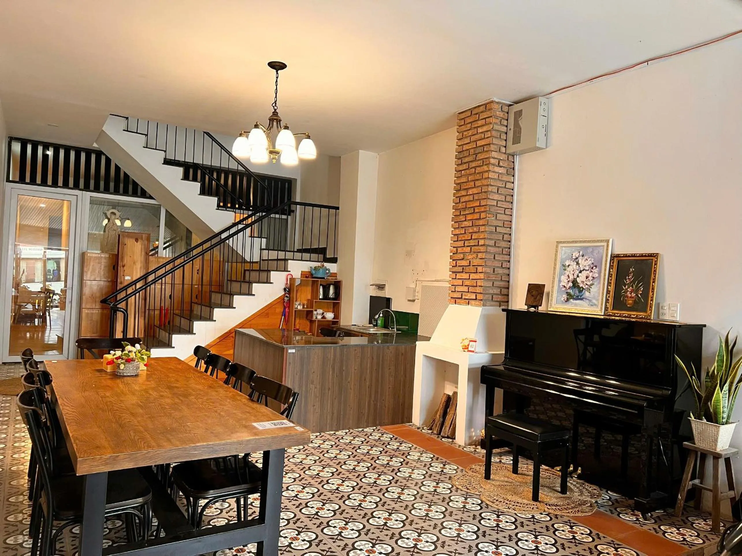 Communal lounge/ TV room in Nhà An Đà Lạt 3