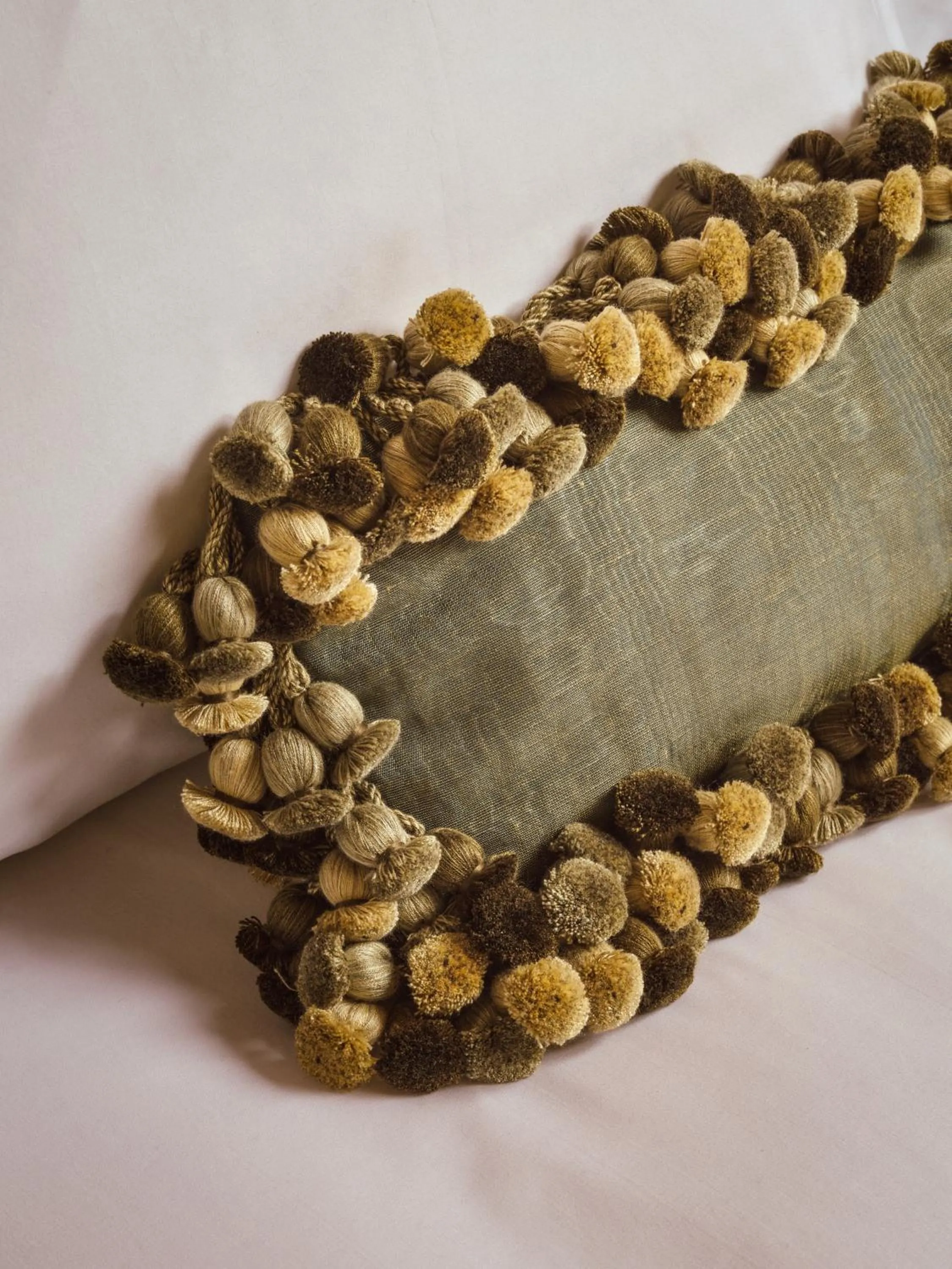 Decorative detail in Sir Prague, part of Sircle Collection