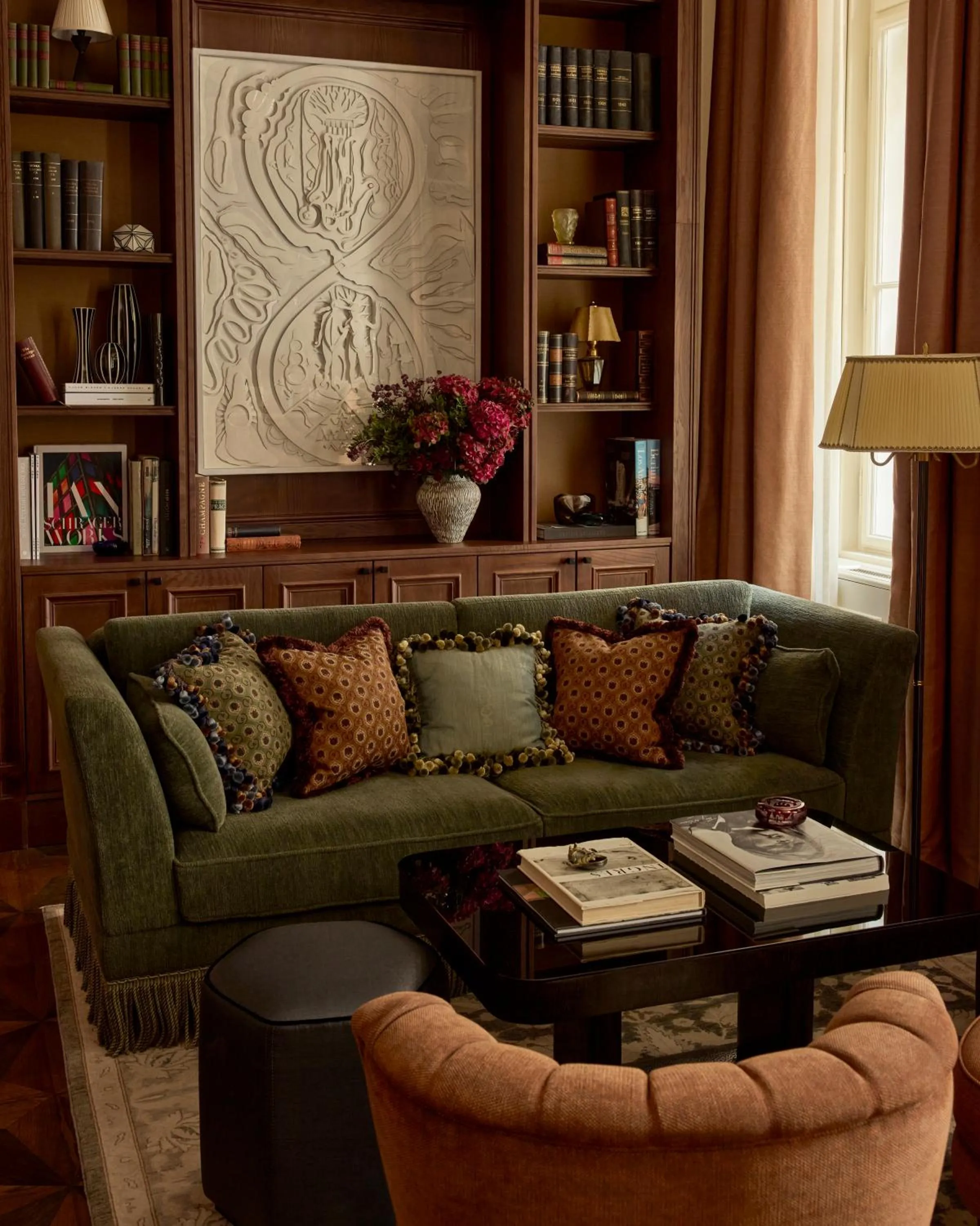 Library in Sir Prague, part of Sircle Collection