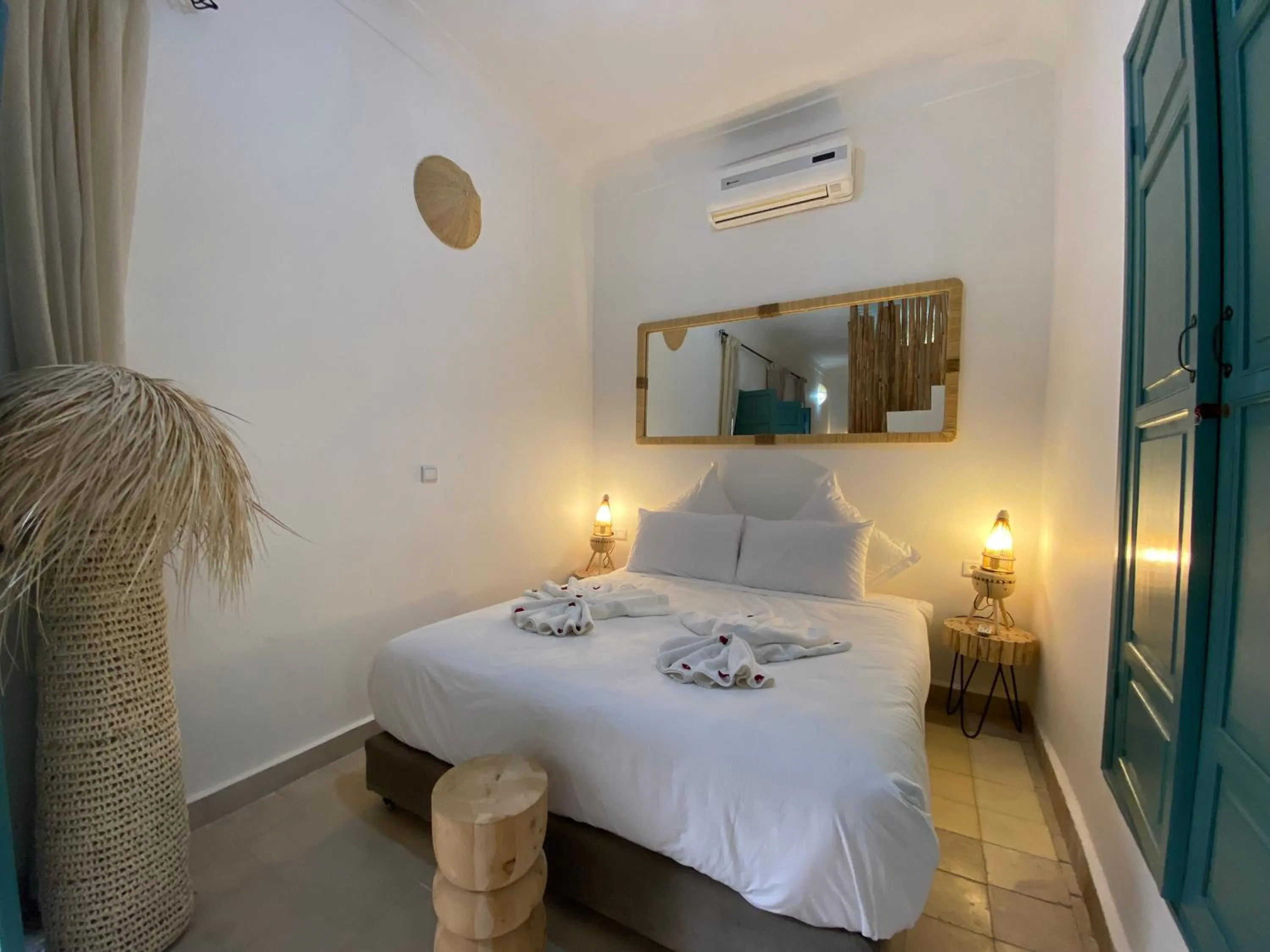 Photo of the whole room, Bed in Riad Dar Khalti Privatisation