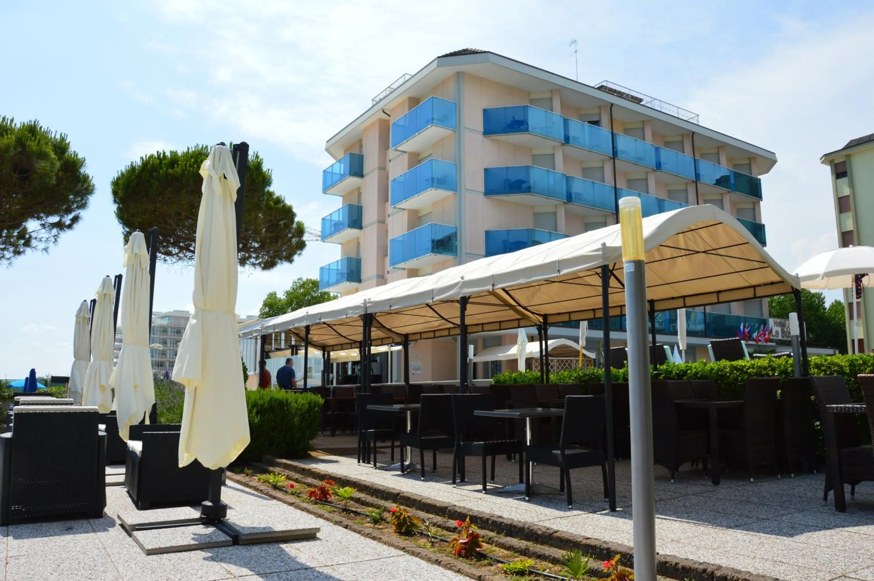 Garden view in Hotel La Bussola