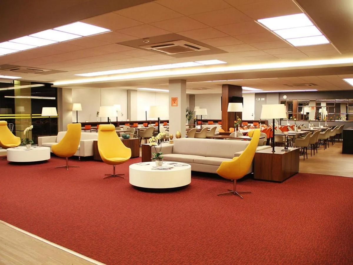 Restaurant/places to eat in Hotel 10 Blumenau