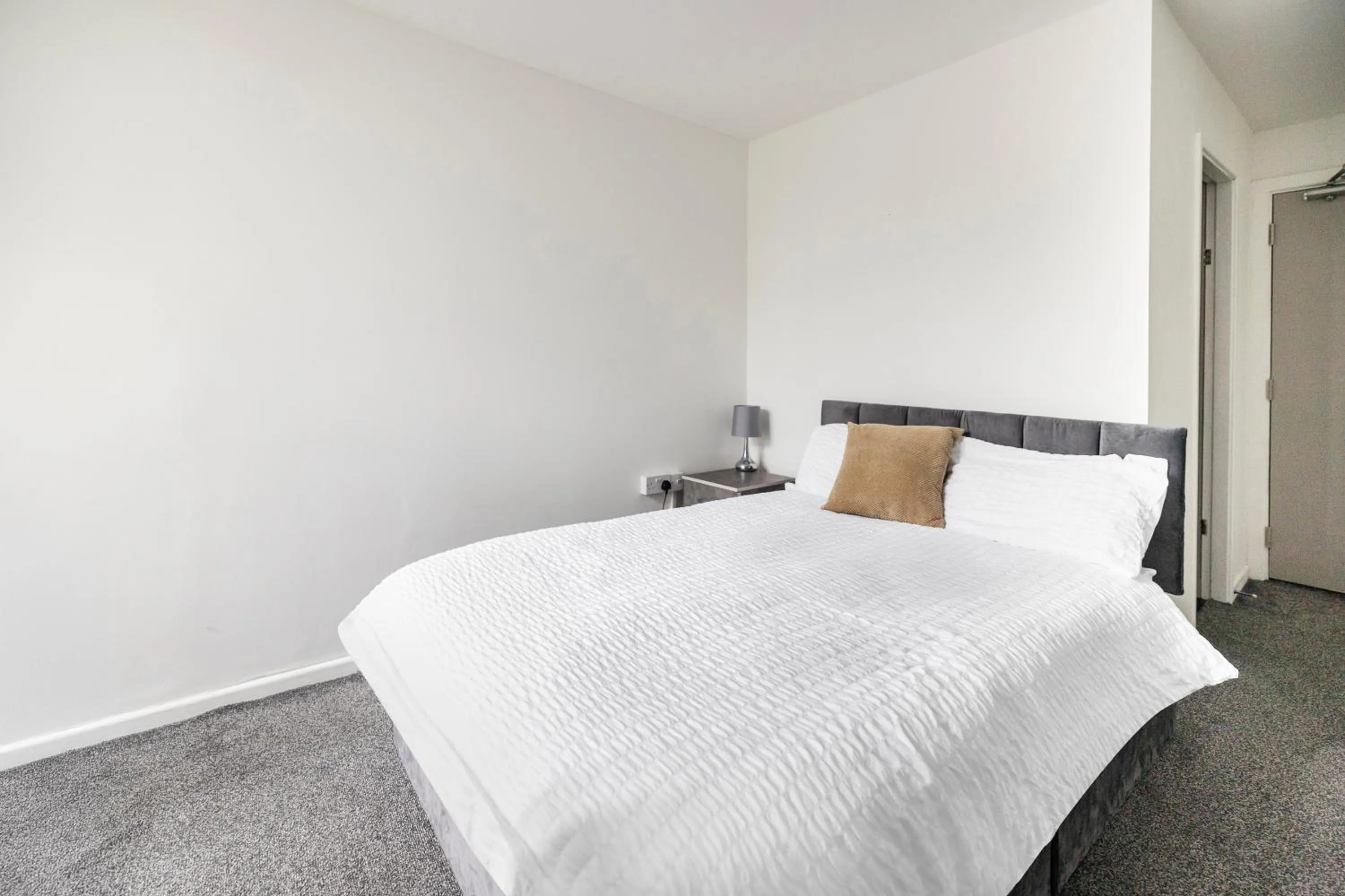 Bed in OYO A Better Night Hotel - Manchester Salford