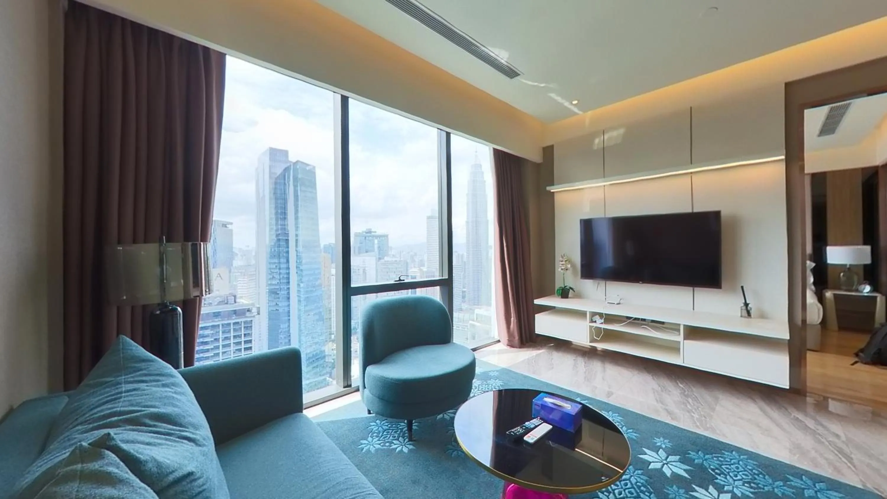 Communal lounge/ TV room in Imperial KLCC Residence - KL HOME