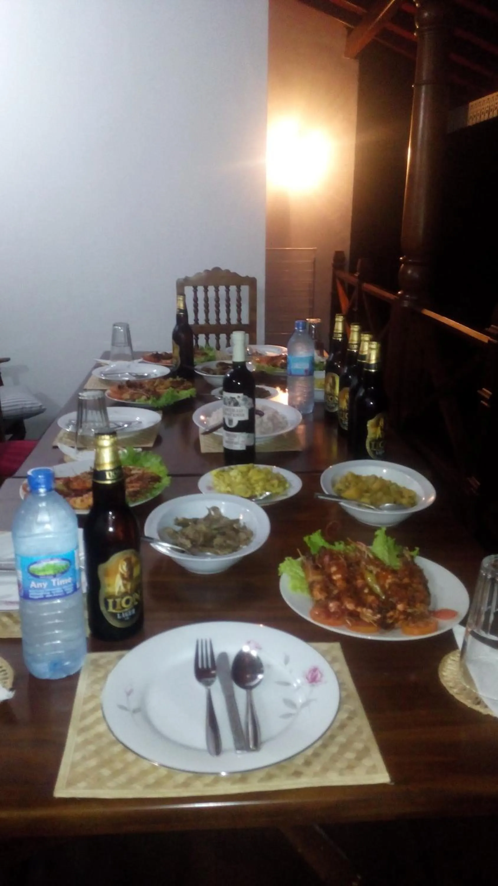 Restaurant/places to eat in Happy Man Village