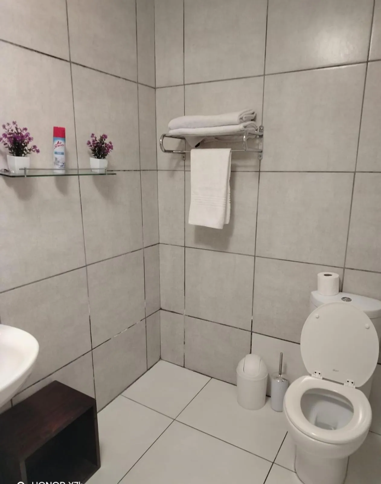 Bathroom in 84 on Fourth Guest House