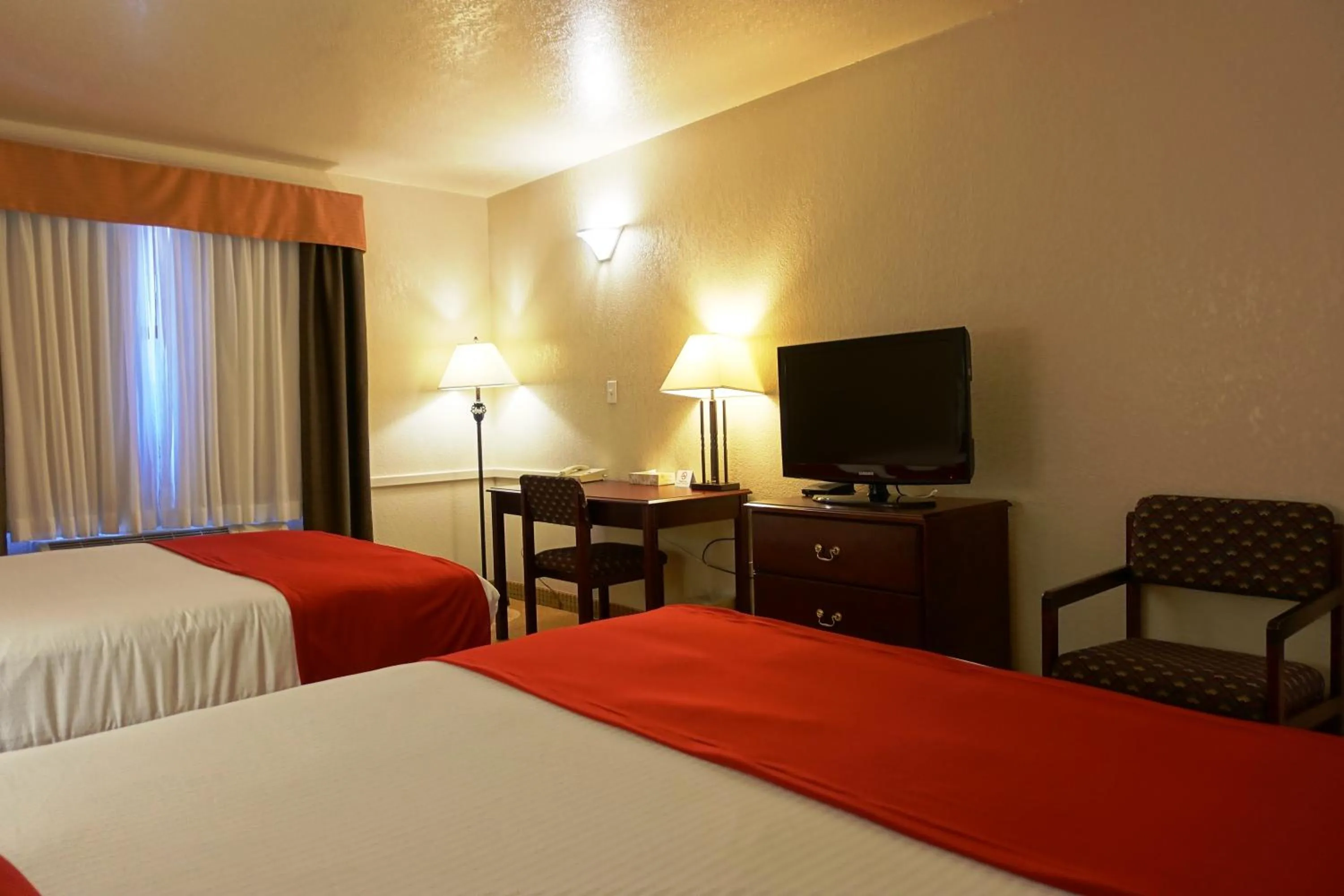 Other, Bed in Gold Circle Inn