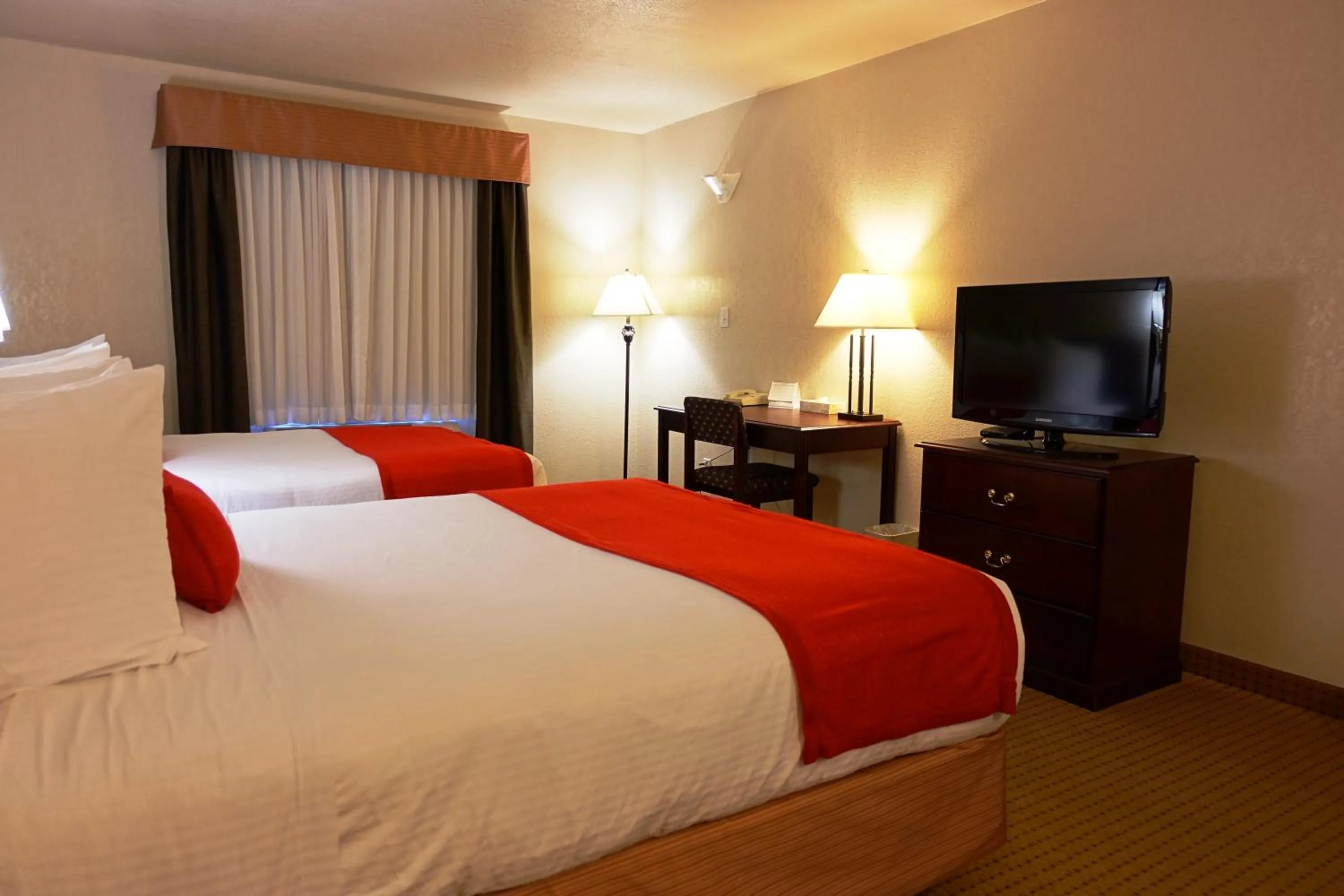 Other, Bed in Gold Circle Inn