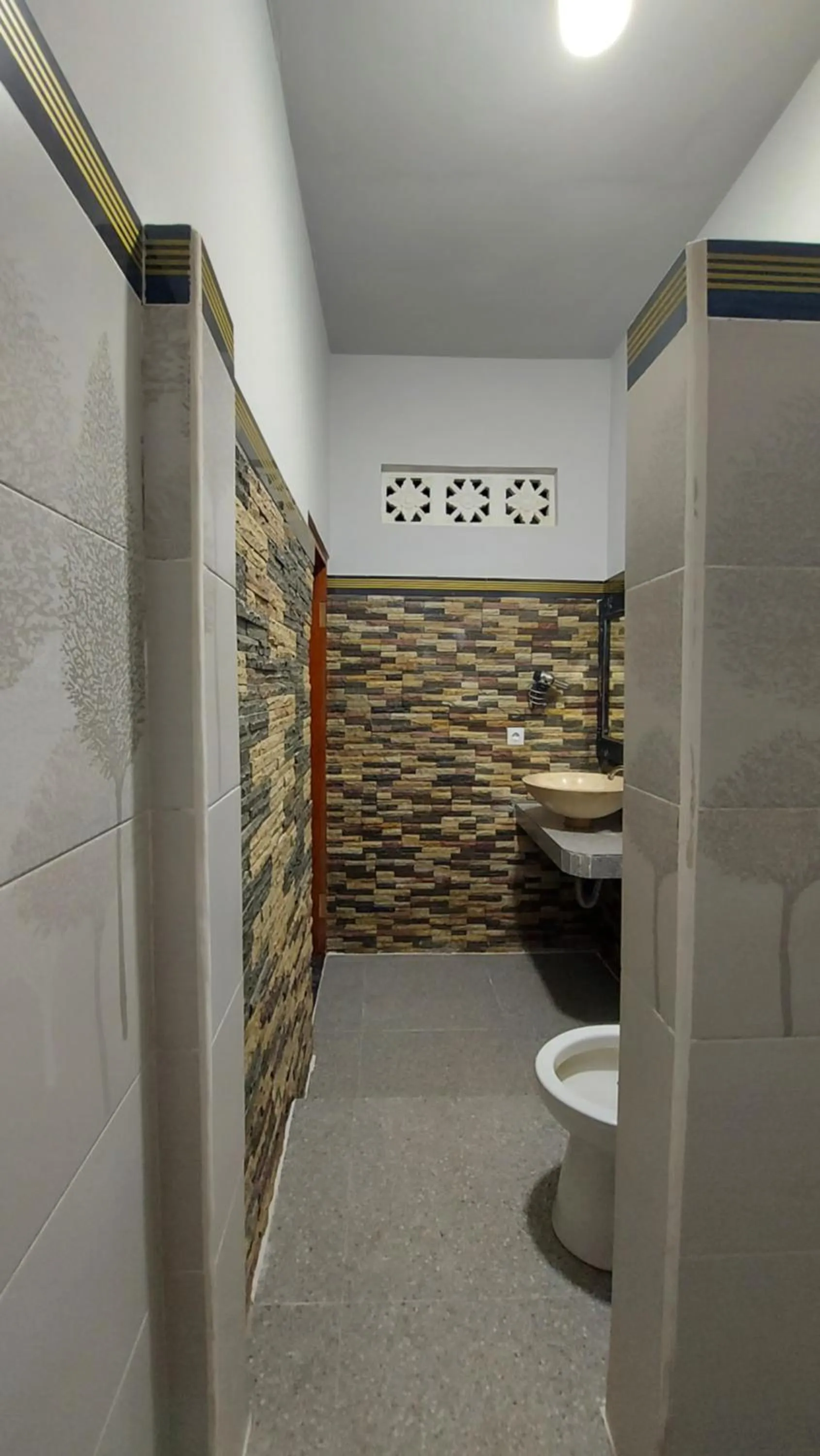 Toilet in Hotel Shri Ganesh