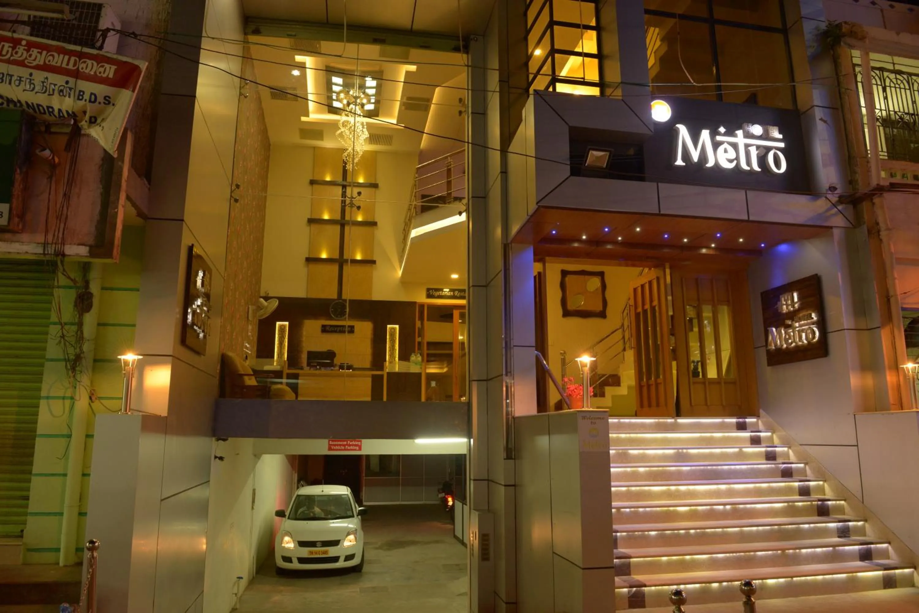 Lobby or reception in Hotel Metro