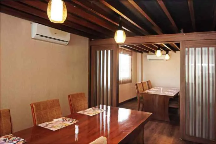 Restaurant/places to eat in Asialink Premier hotel