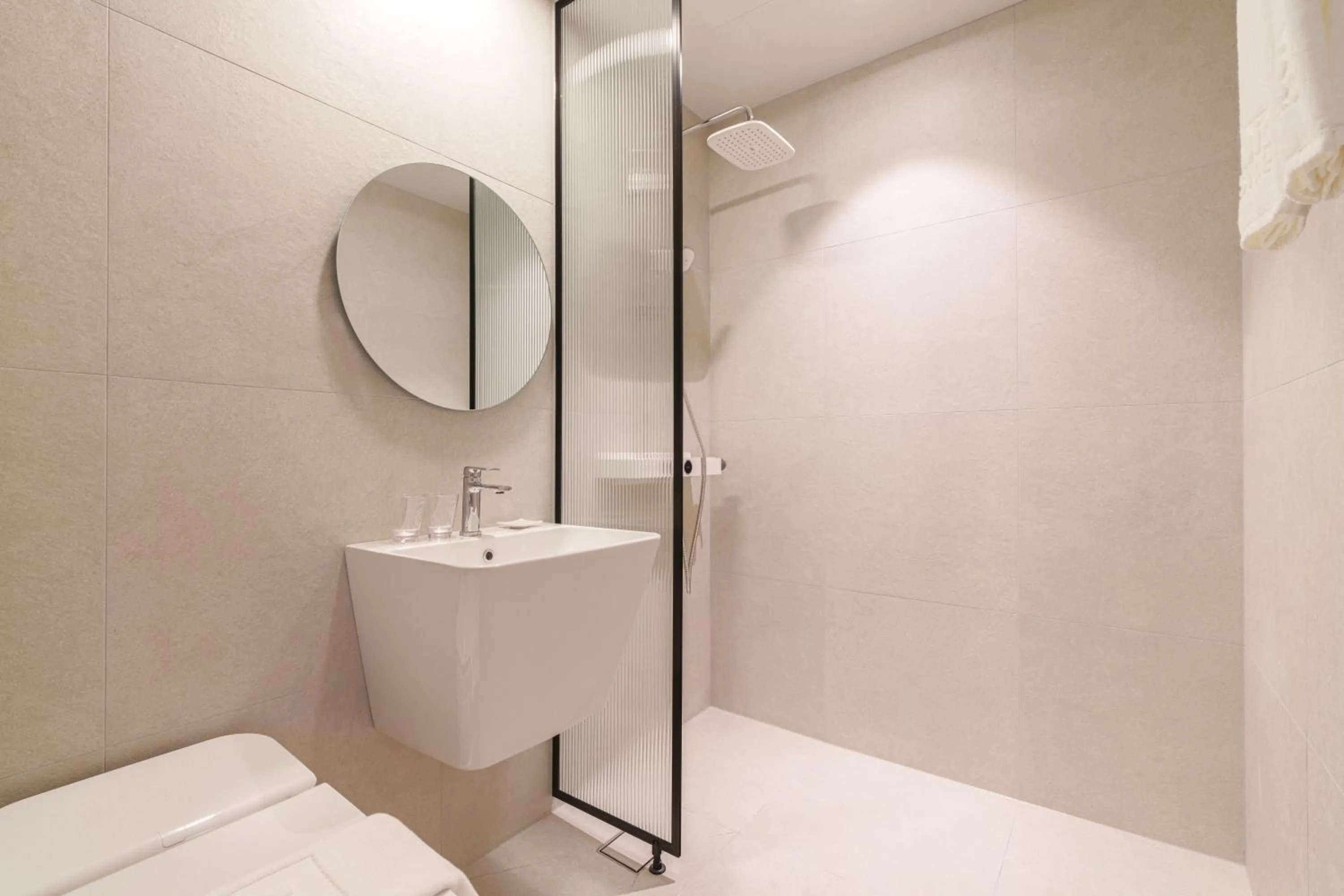 Shower in ibis Styles Ambassador Jeonju City Centre