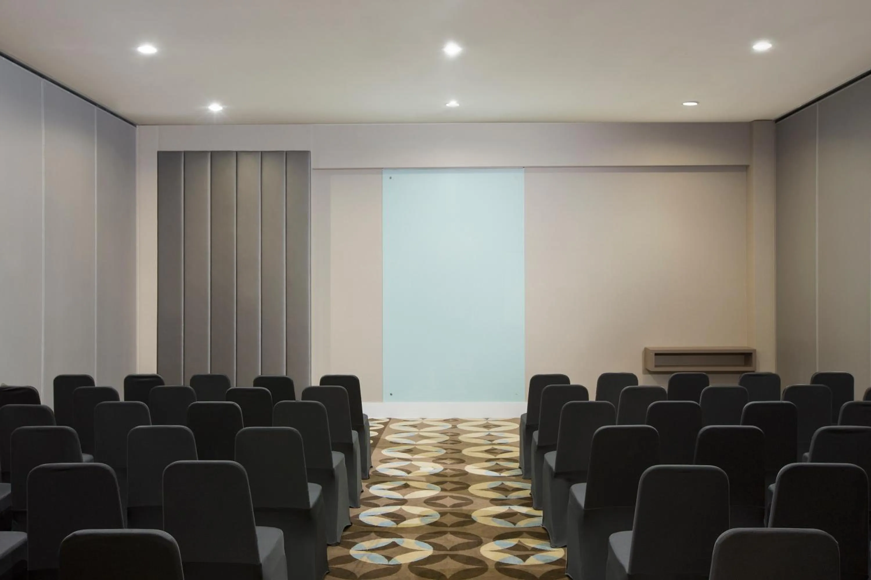 Banquet/Function facilities in Aston Bellevue Radio Dalam