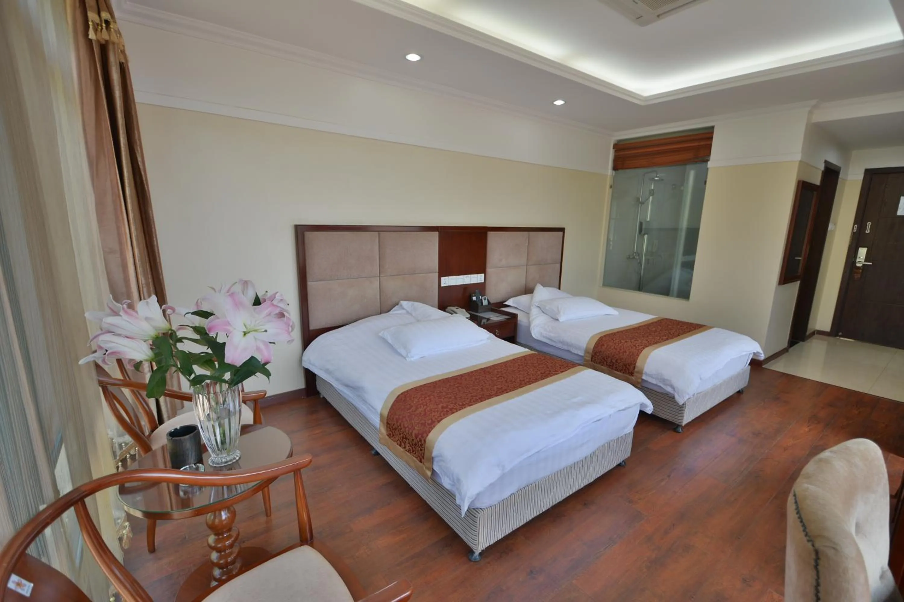 Bedroom in Arirang Hotel